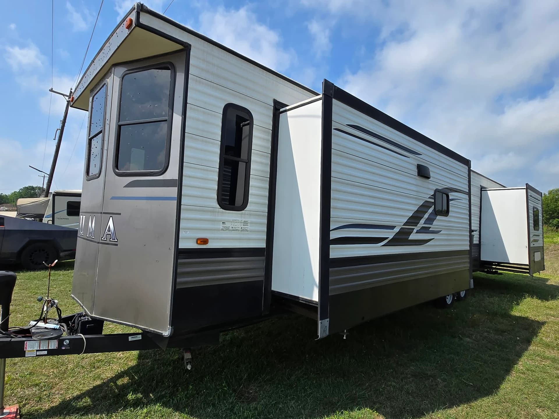 2020 Forest River PALIMINO PUMA37PFL — photo 3 of 5