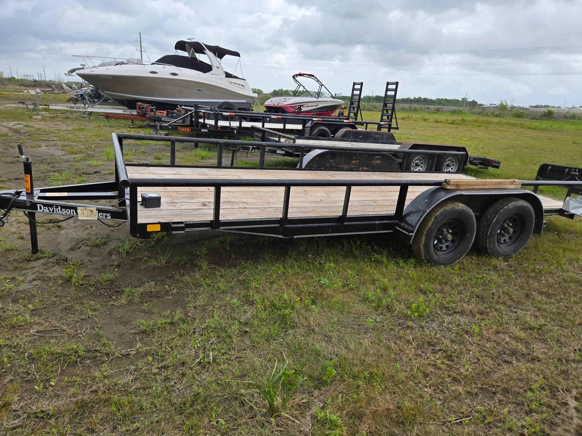 2023 unknown 20ftflatbed — photo 3 of 6