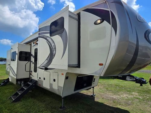 2017 Forest River Columbus F386fk hero