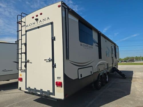 2017 Keystone Hm381 MontanaHighCountry gallery 2