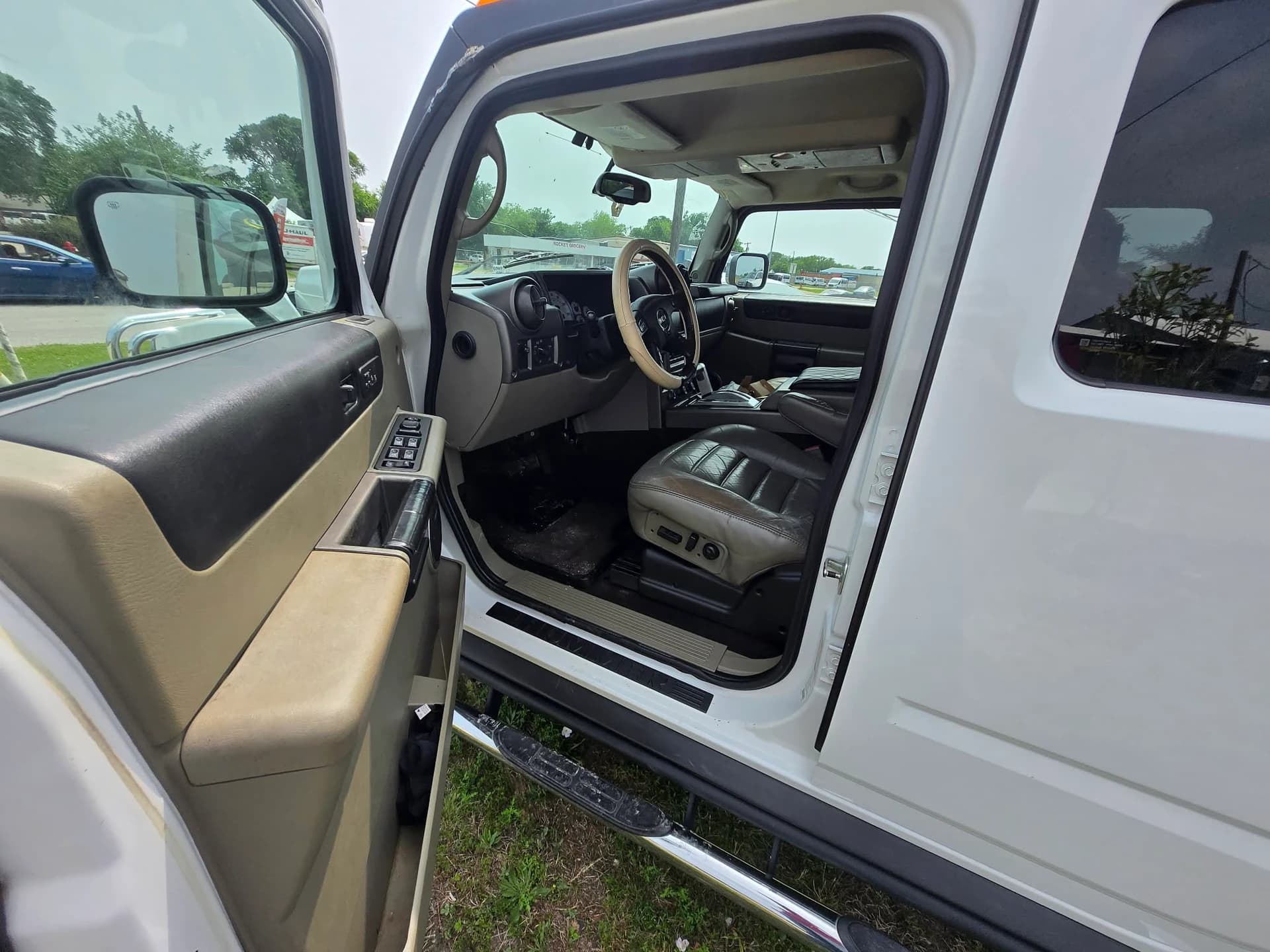 2004 Hummer H2 — photo 5 of 16