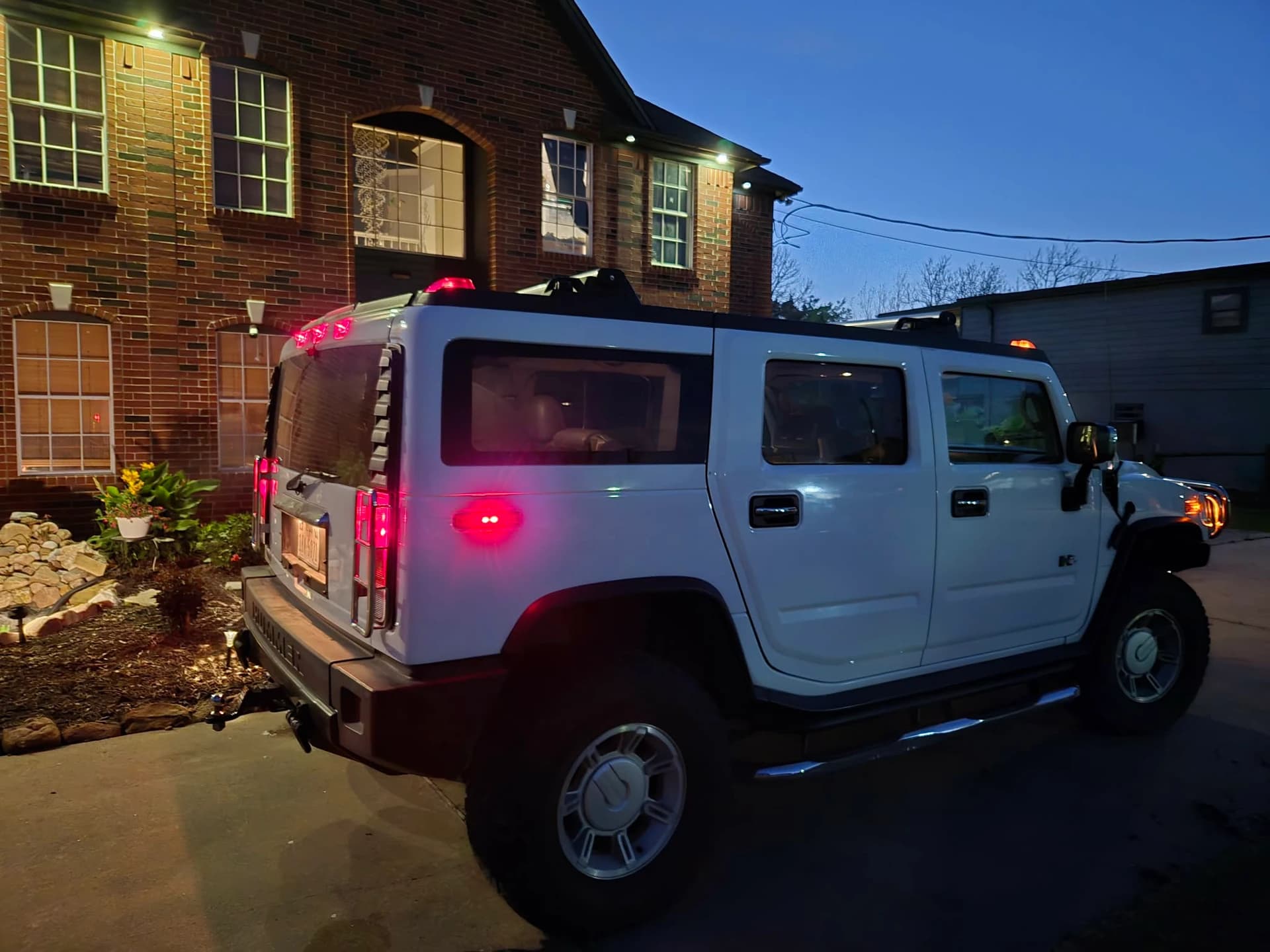 2004 Hummer H2 — photo 15 of 16