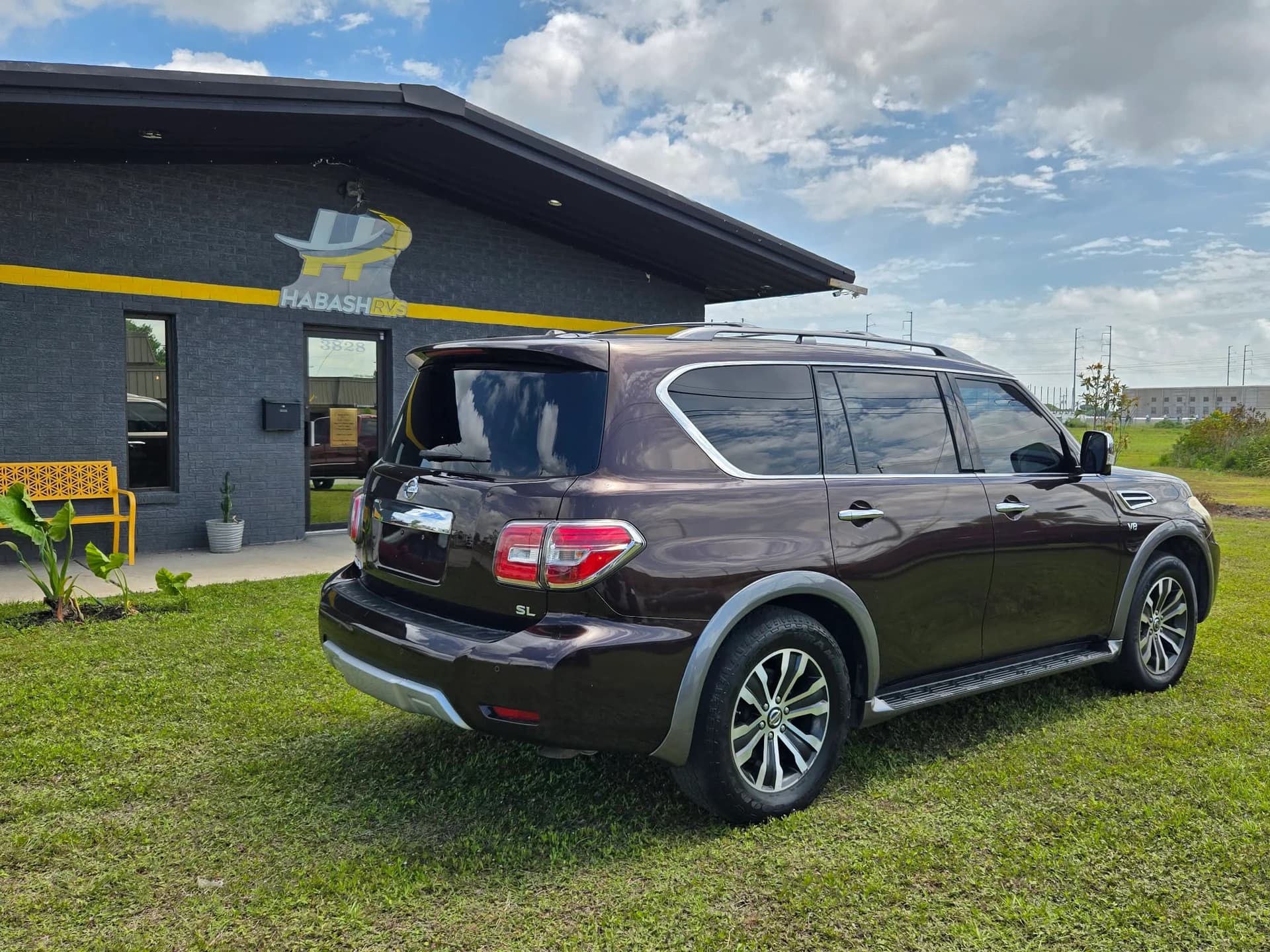 2018 Nissan Armada SL — photo 3 of 13