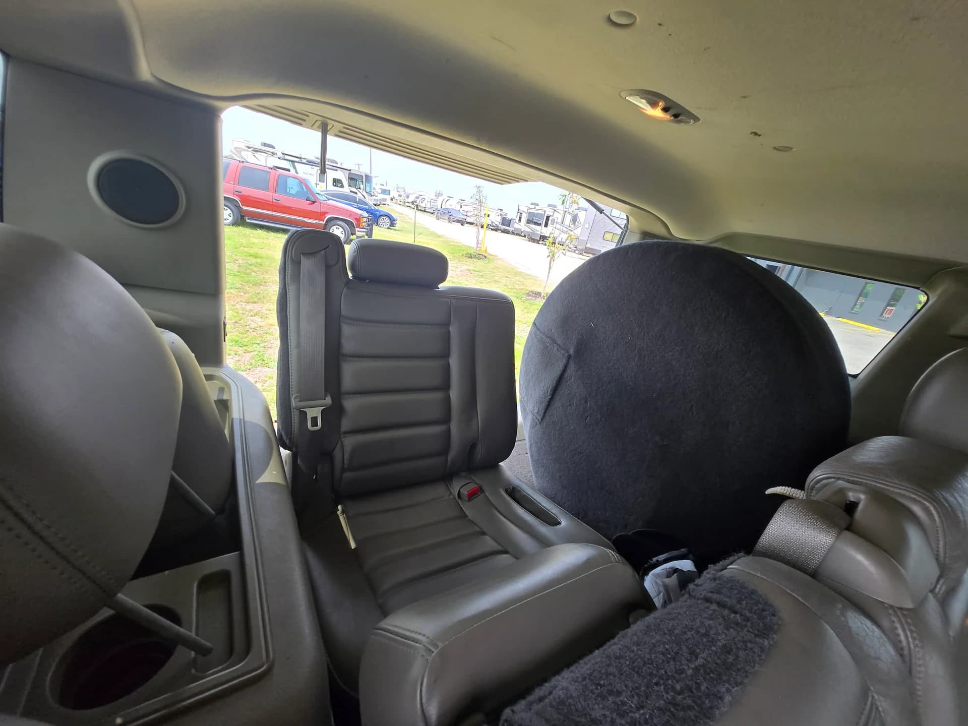 2004 Hummer H2 — photo 12 of 16