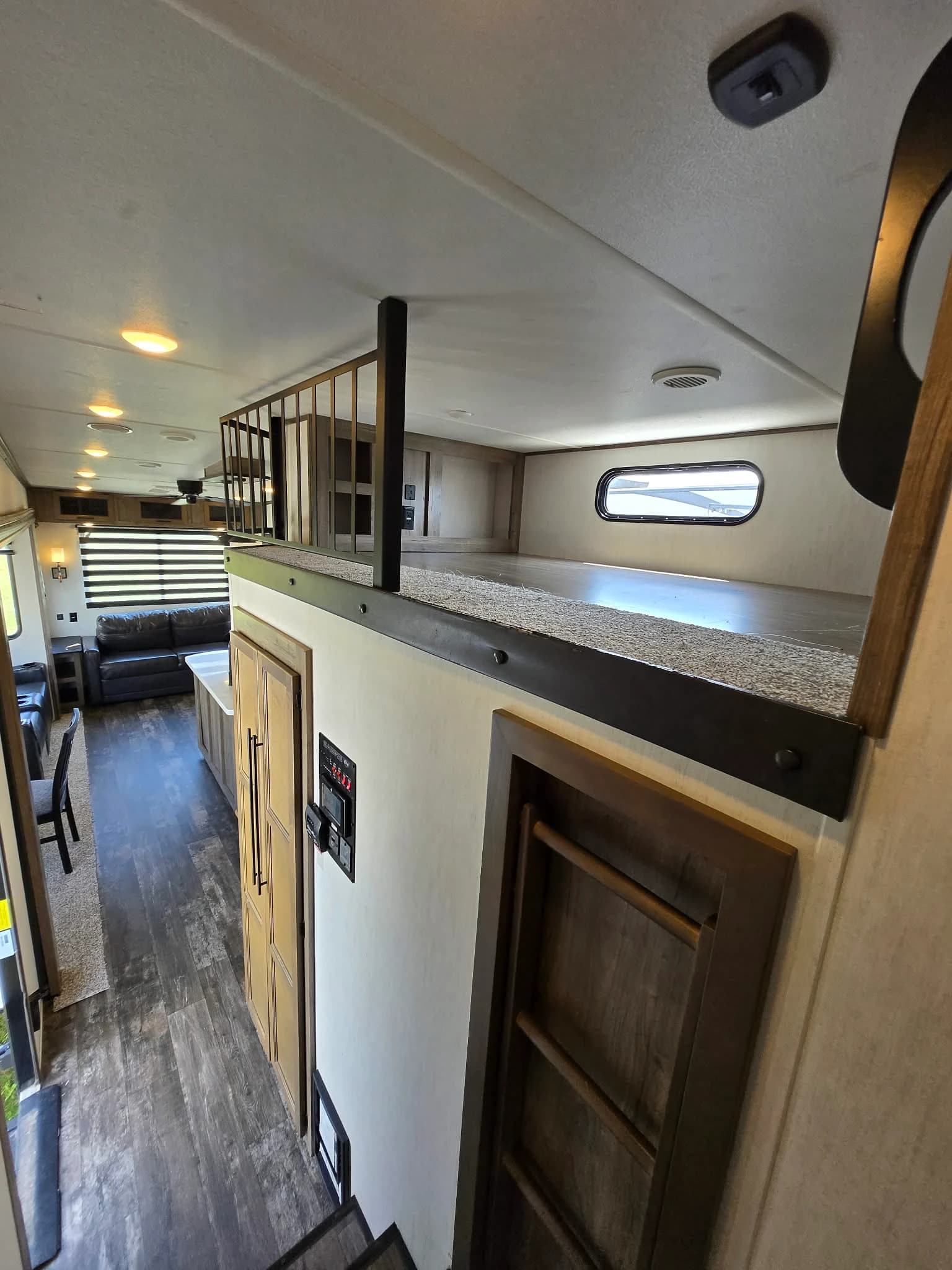 2021 Forest River Sabre 36BHQ — photo 10 of 16