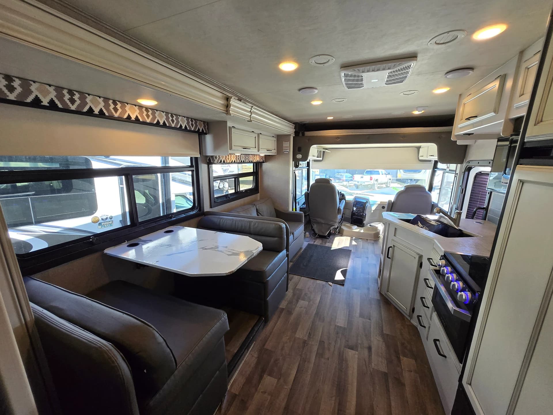 2020 Jayco Alante 26X — photo 8 of 15