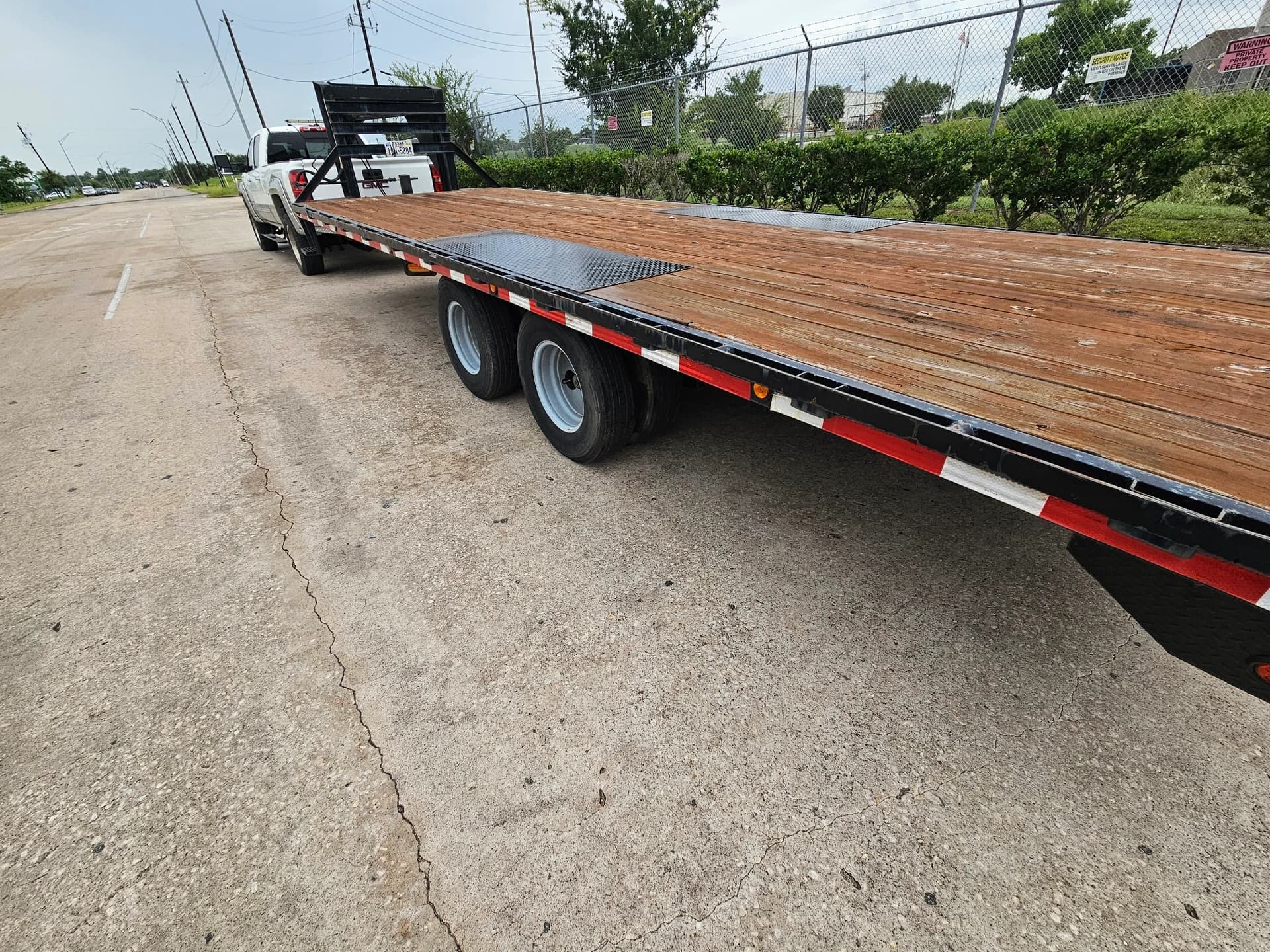 2004 Flatbed Dually Tandem — photo 1 of 10