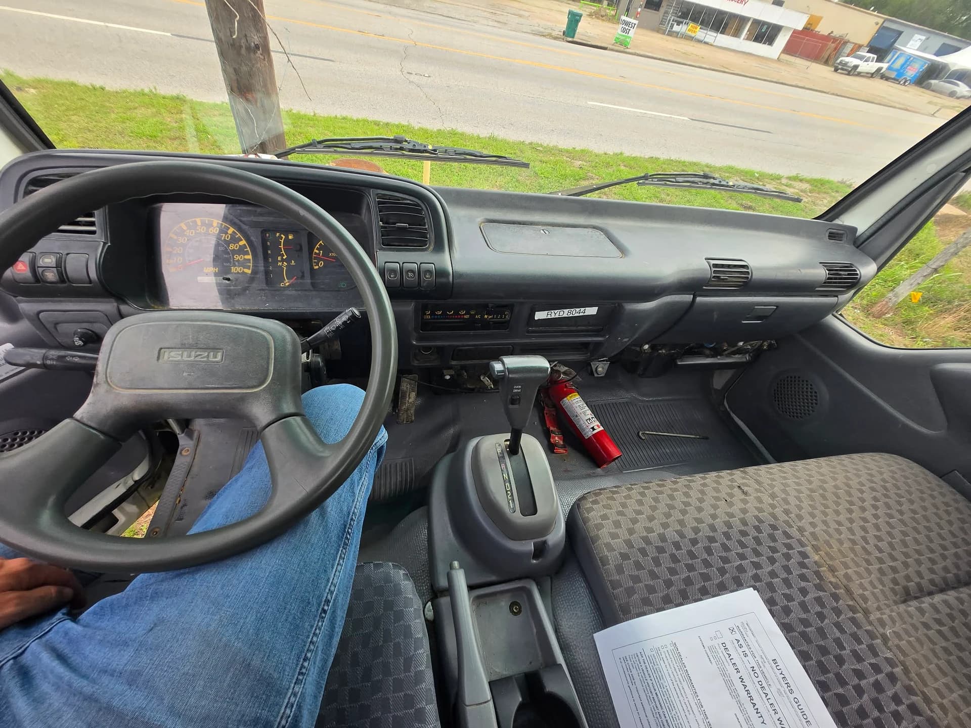 2007 Isuzu NPR stake-bed — photo 12 of 12