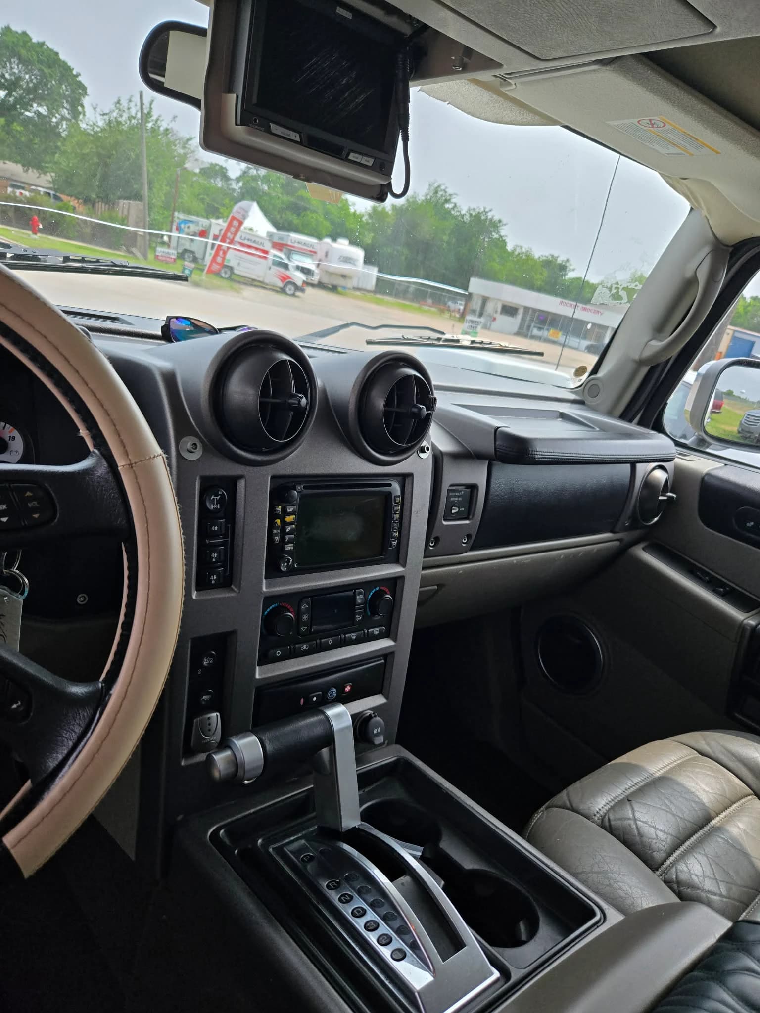 2004 Hummer H2 — photo 6 of 16
