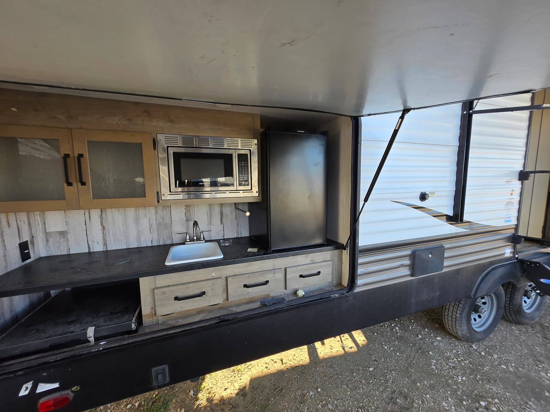 2021 Palomino Puma 31QBBH — photo 5 of 14
