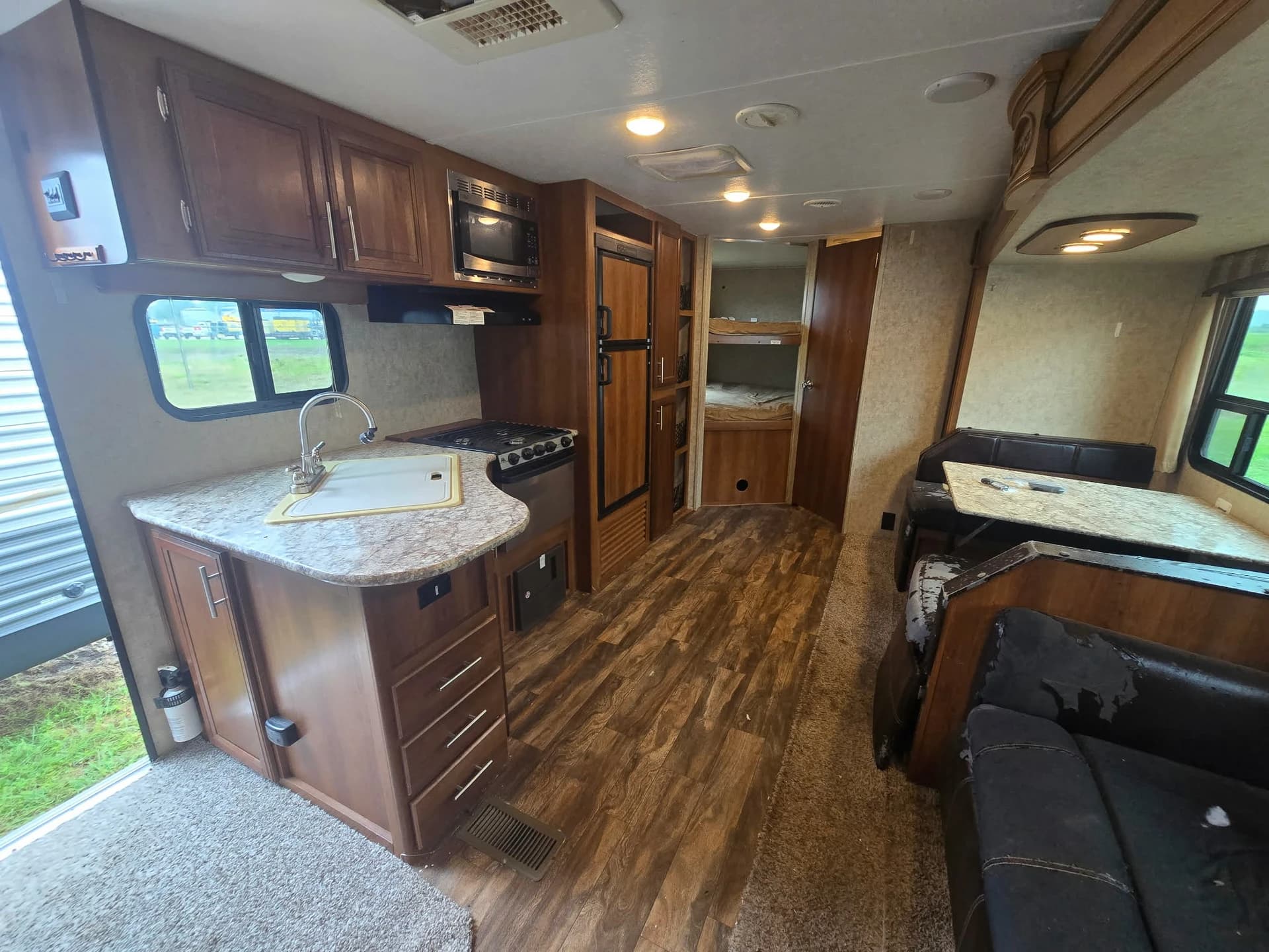 2017 Forest River Tracer 270 — photo 4 of 14