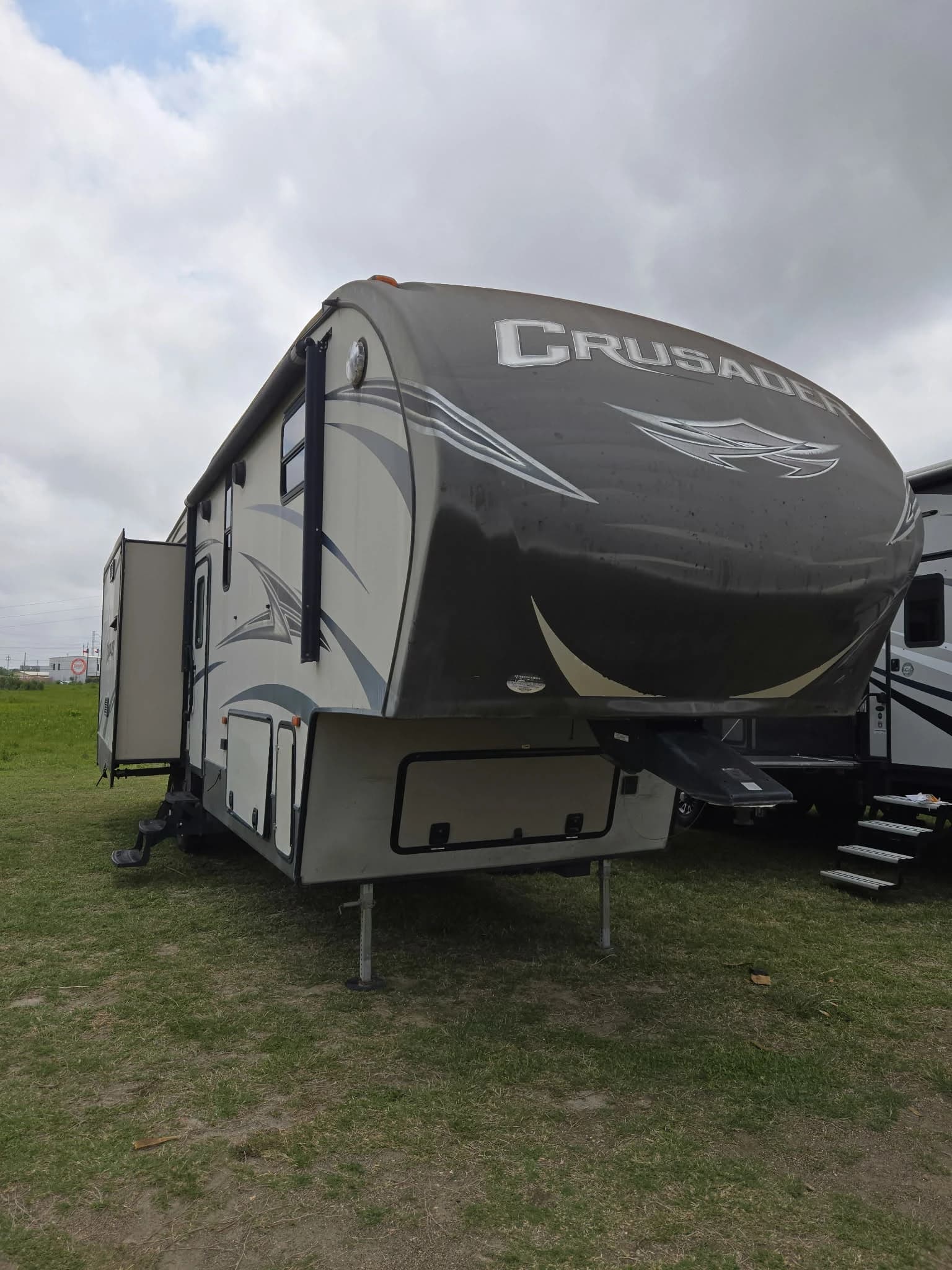 2015 Forest River CRUSADER 315RST — photo 1 of 2