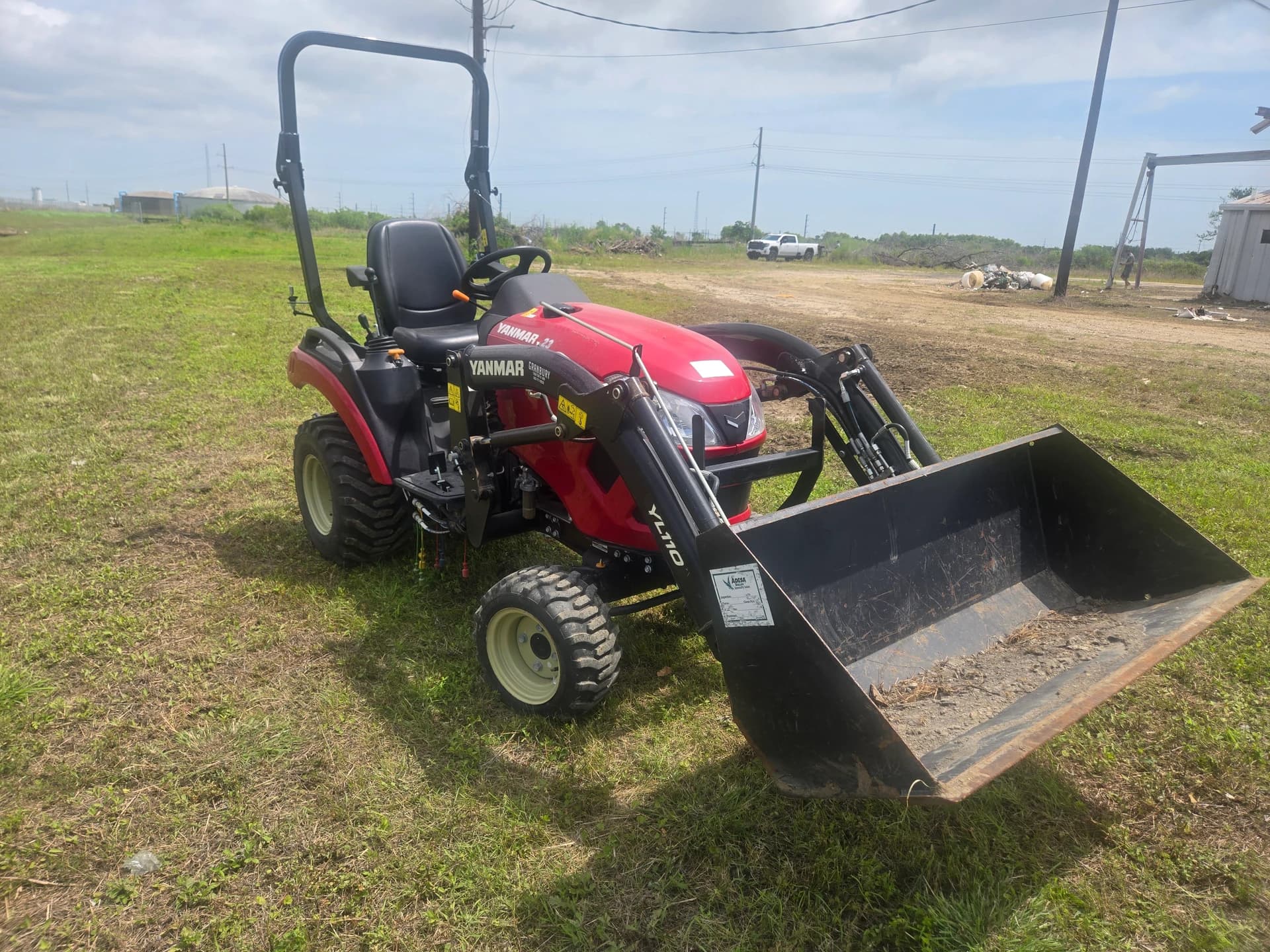 2023 Yanmar SA223 — photo 4 of 14