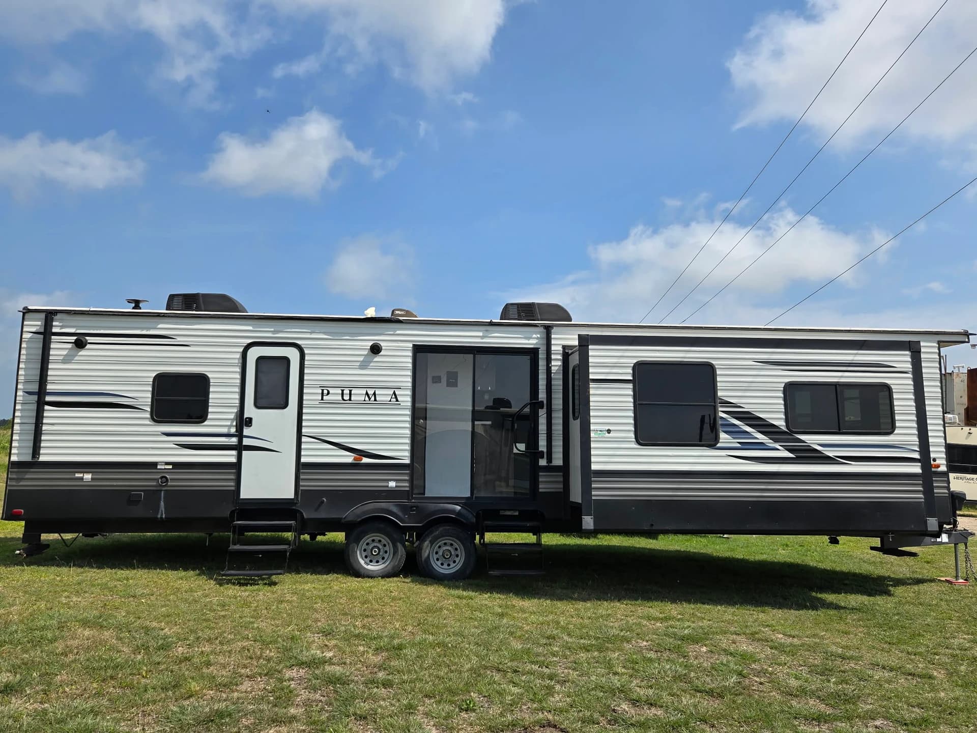 2020 Forest River PALIMINO PUMA37PFL — photo 1 of 5