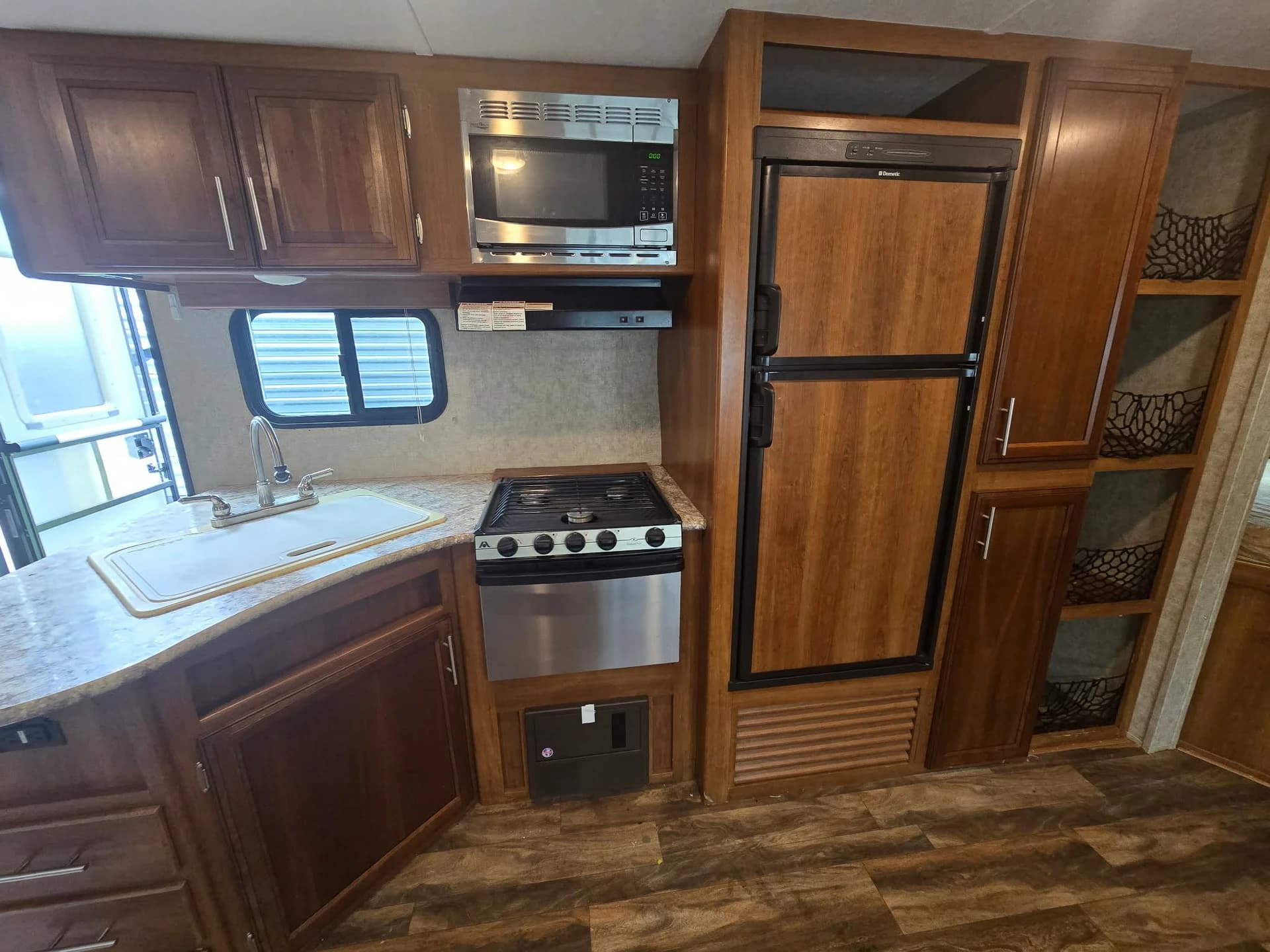 2017 Forest River Tracer 270 — photo 3 of 14