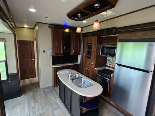2016 Grand Design Solitude 379FL gallery 2