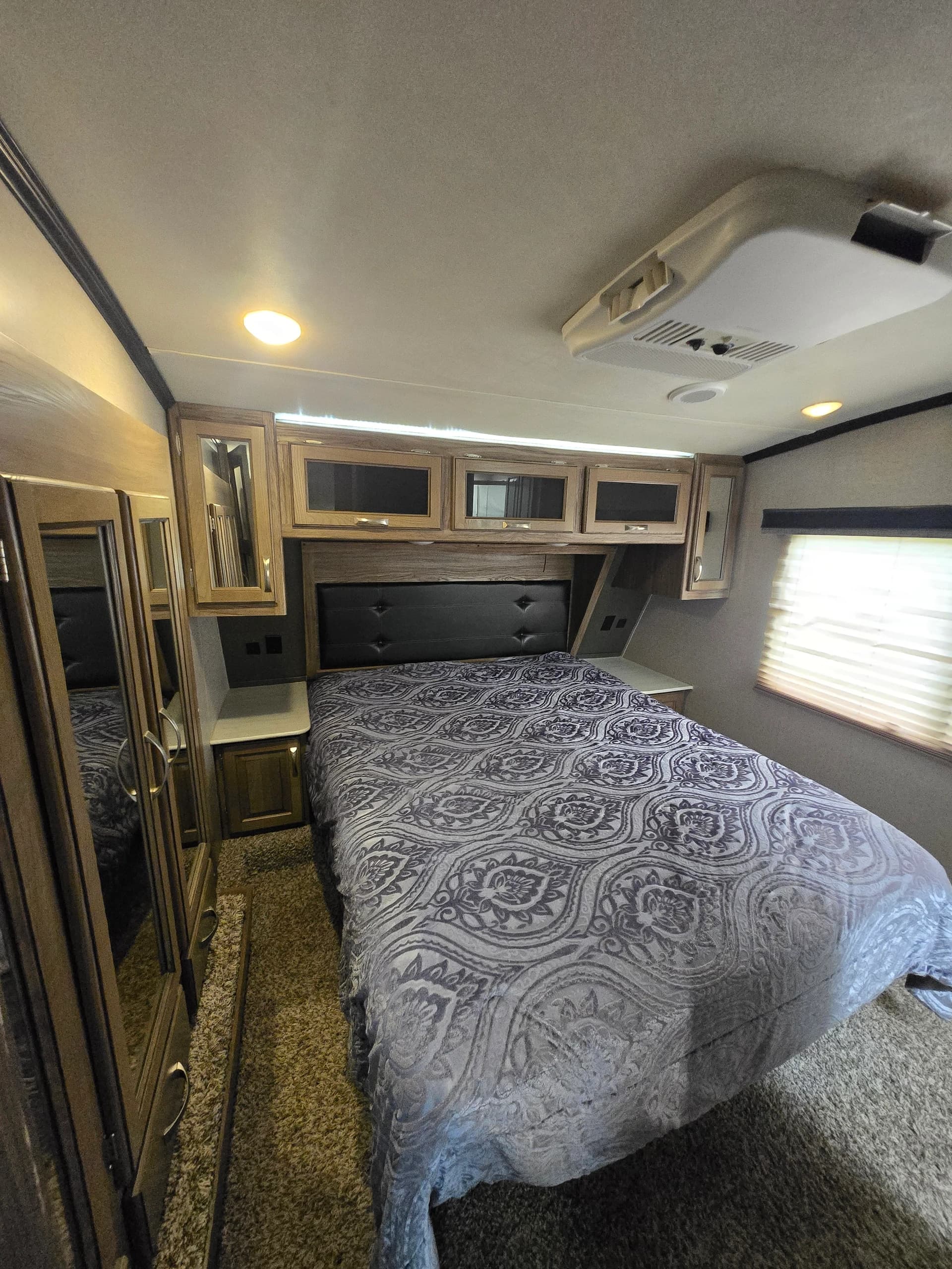 2019 Keystone Atlas 3112BHF — photo 10 of 15