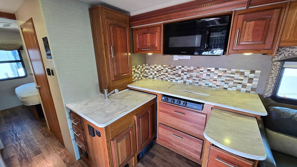 2017 Jayco Precept 31UL — photo 5 of 15