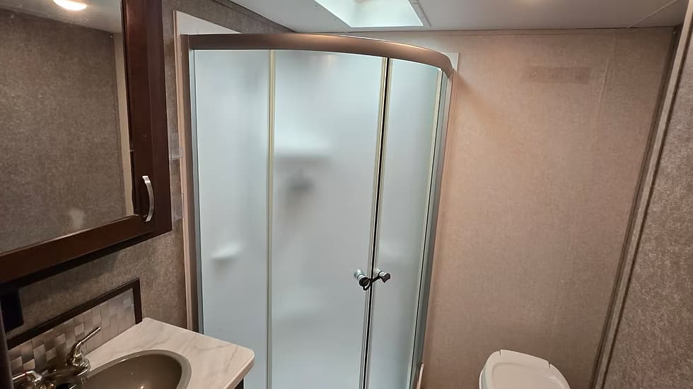 2018 Jayco Talon 3013 — photo 8 of 14