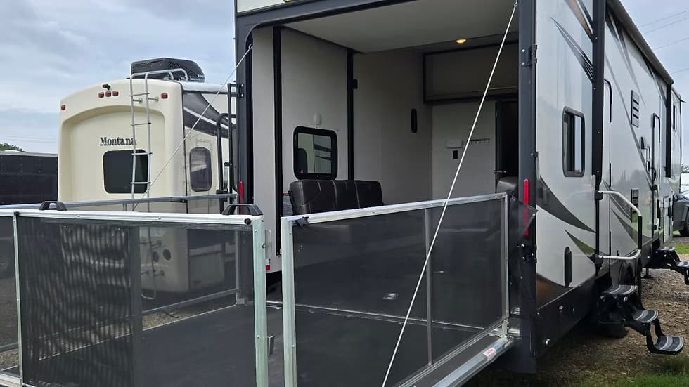 2018 Jayco Talon 3013 — photo 4 of 14