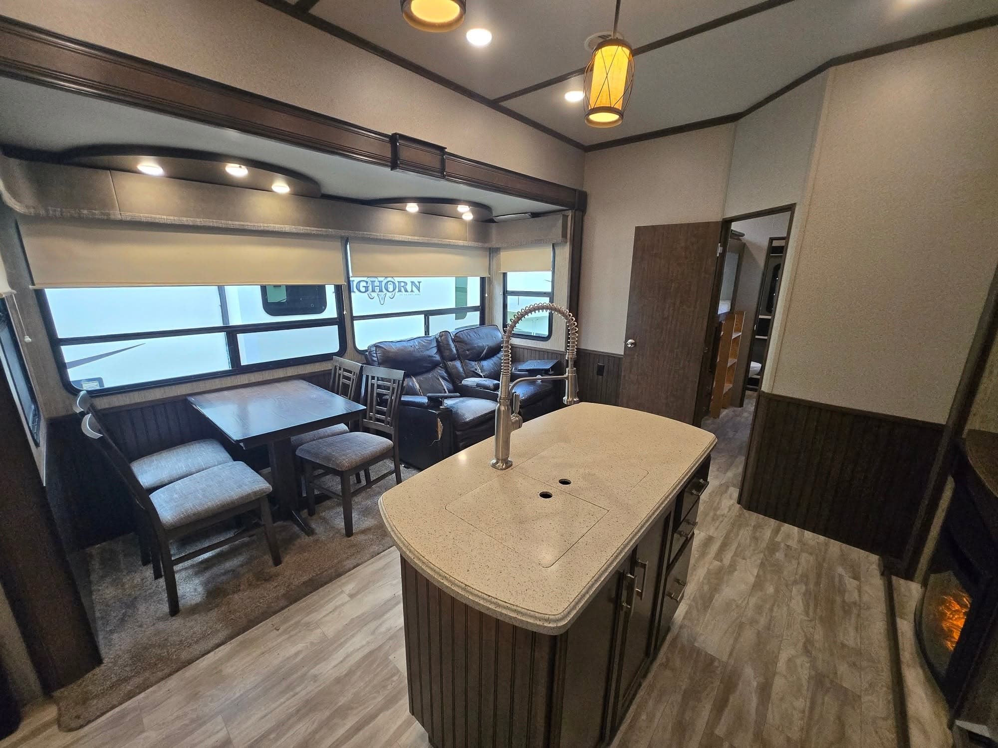 2020 Grand Design Solitude 3950BHR — photo 8 of 19