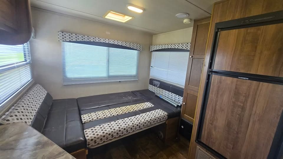 2018 Gulf Stream Breeze 22UDL — photo 12 of 14