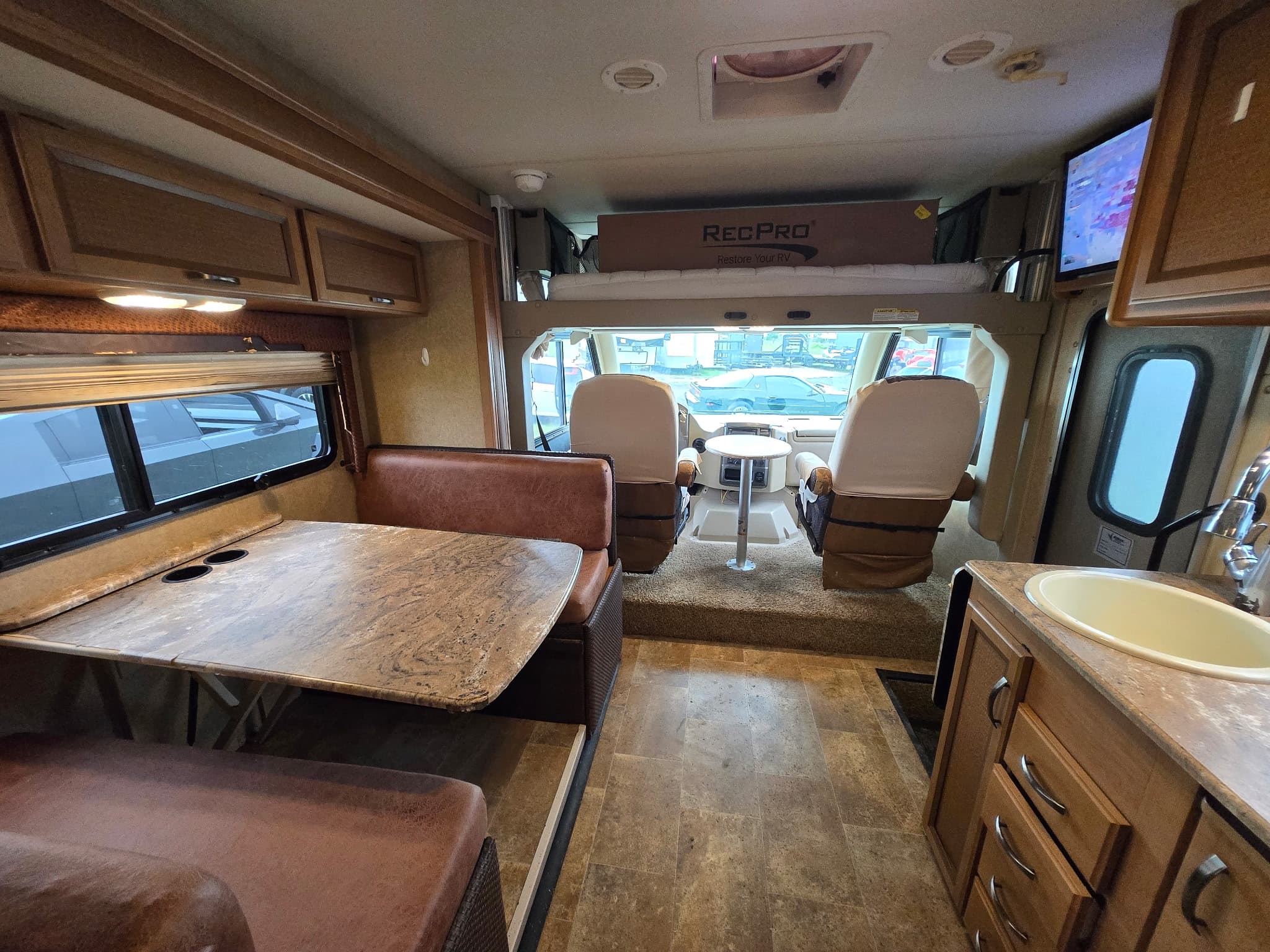 2015 Thor Axis 251 — photo 9 of 19