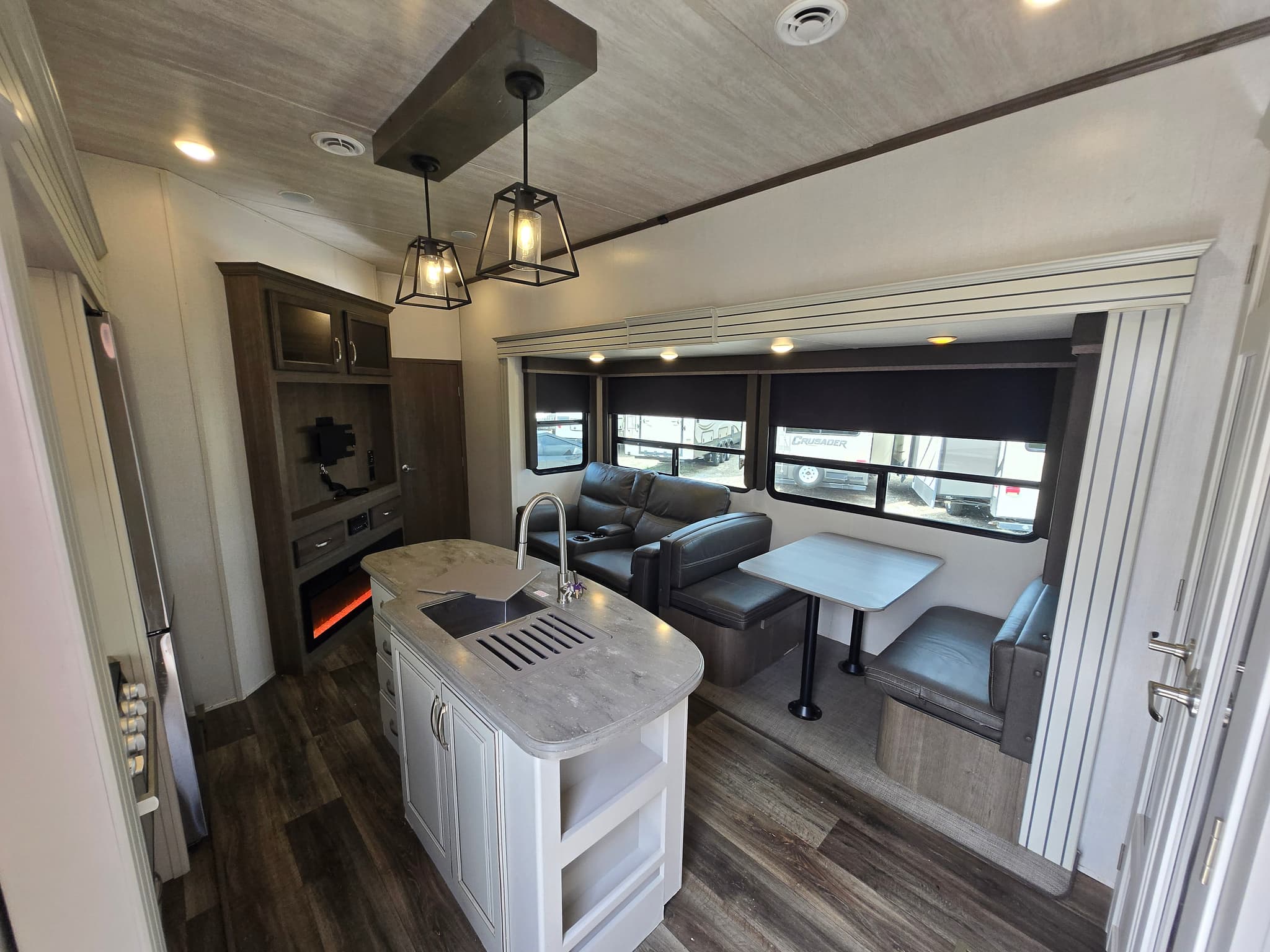 2021 Keystone Rv Company Cougar 364bhl — photo 5 of 16