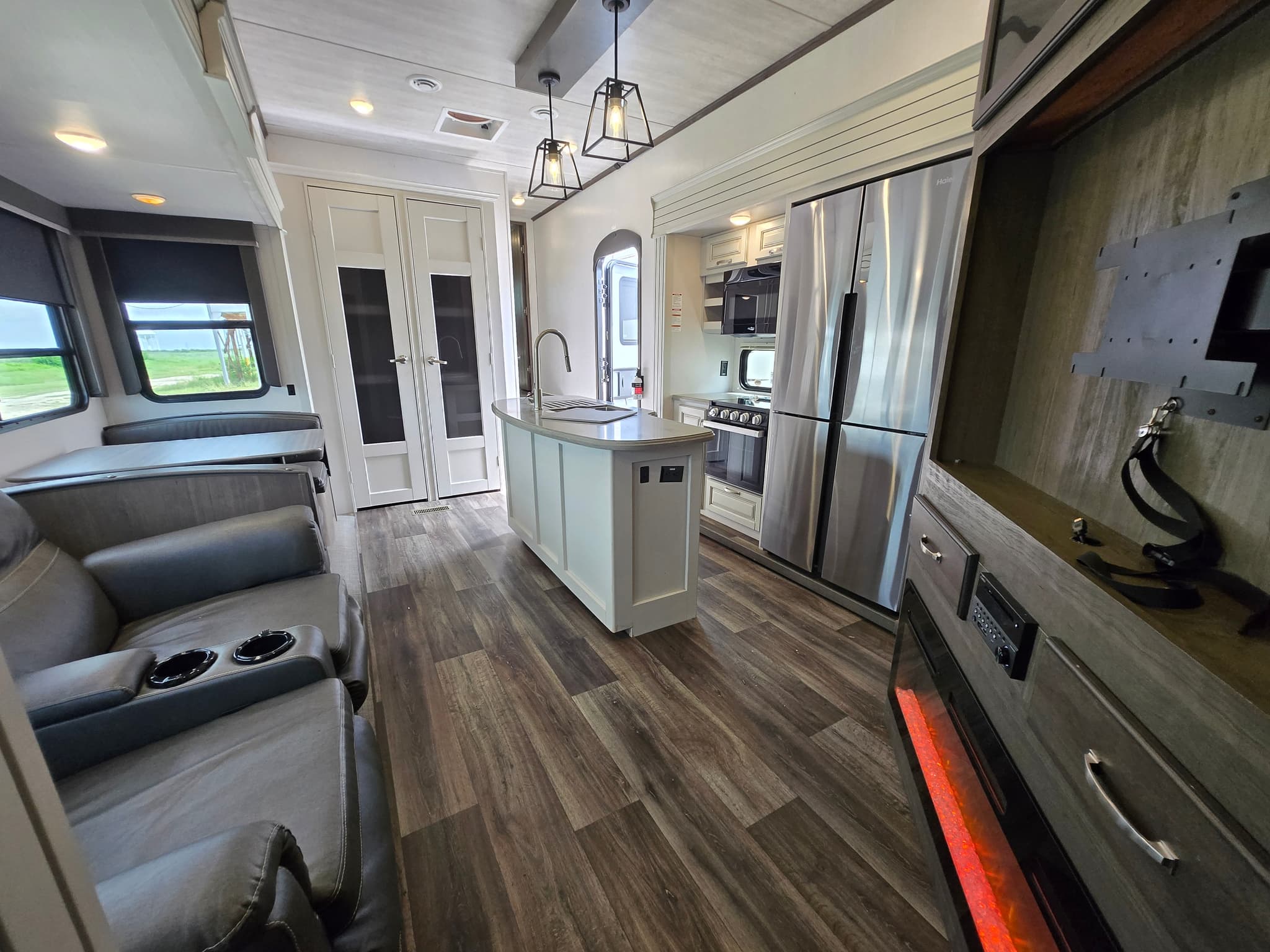 2021 Keystone Rv Company Cougar 364bhl — photo 6 of 16