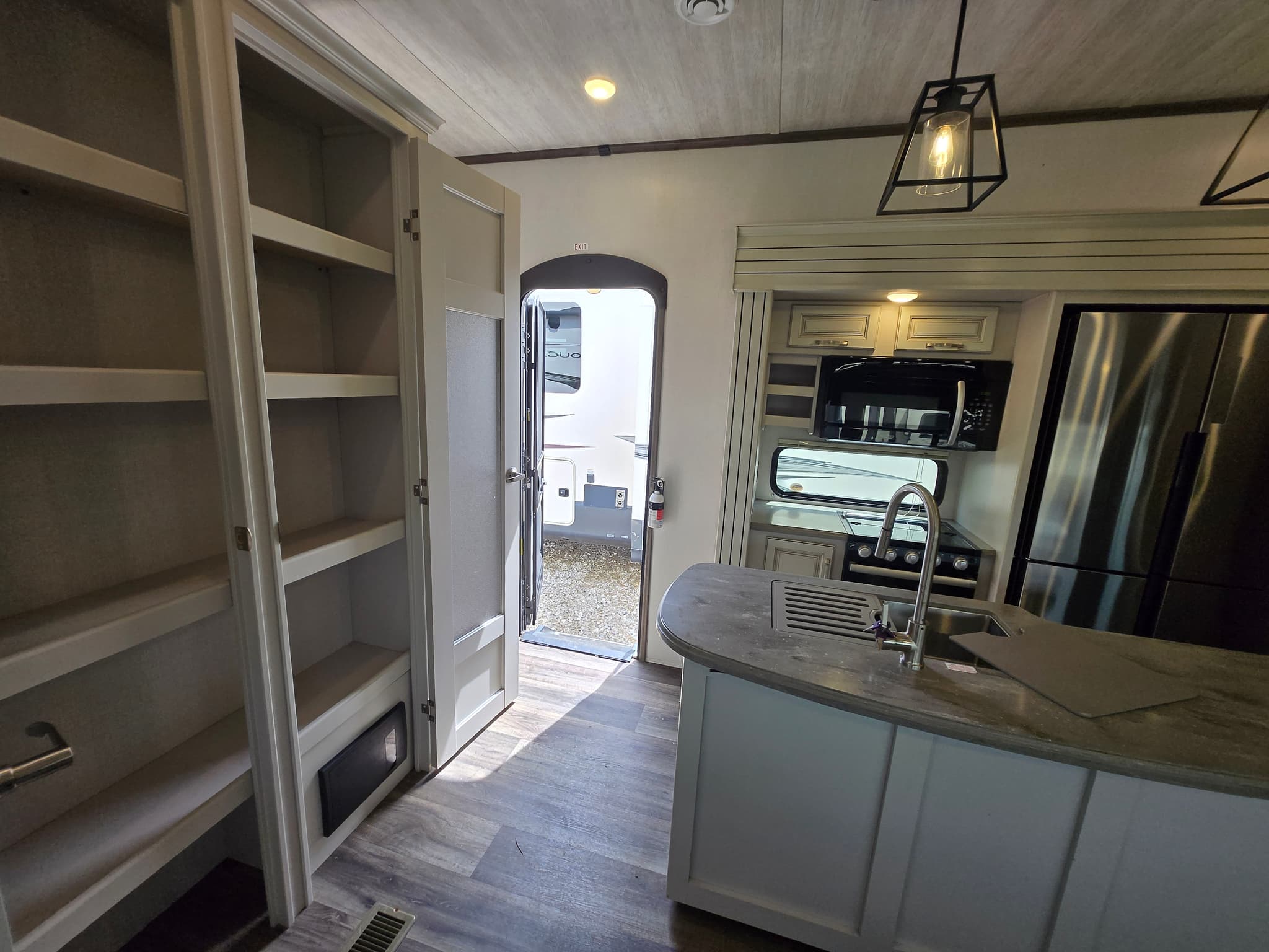 2021 Keystone Rv Company Cougar 364bhl — photo 9 of 16