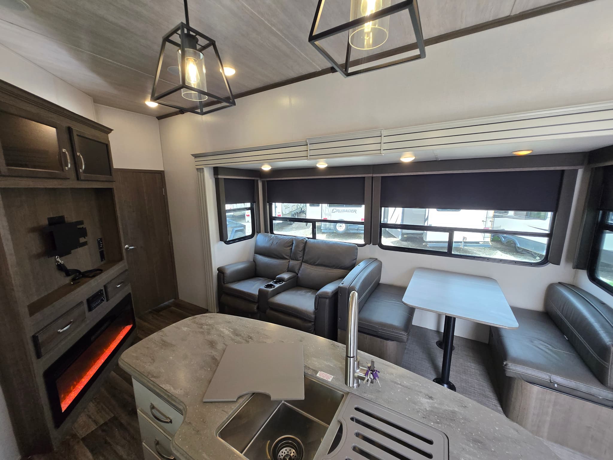 2021 Keystone Rv Company Cougar 364bhl — photo 8 of 16