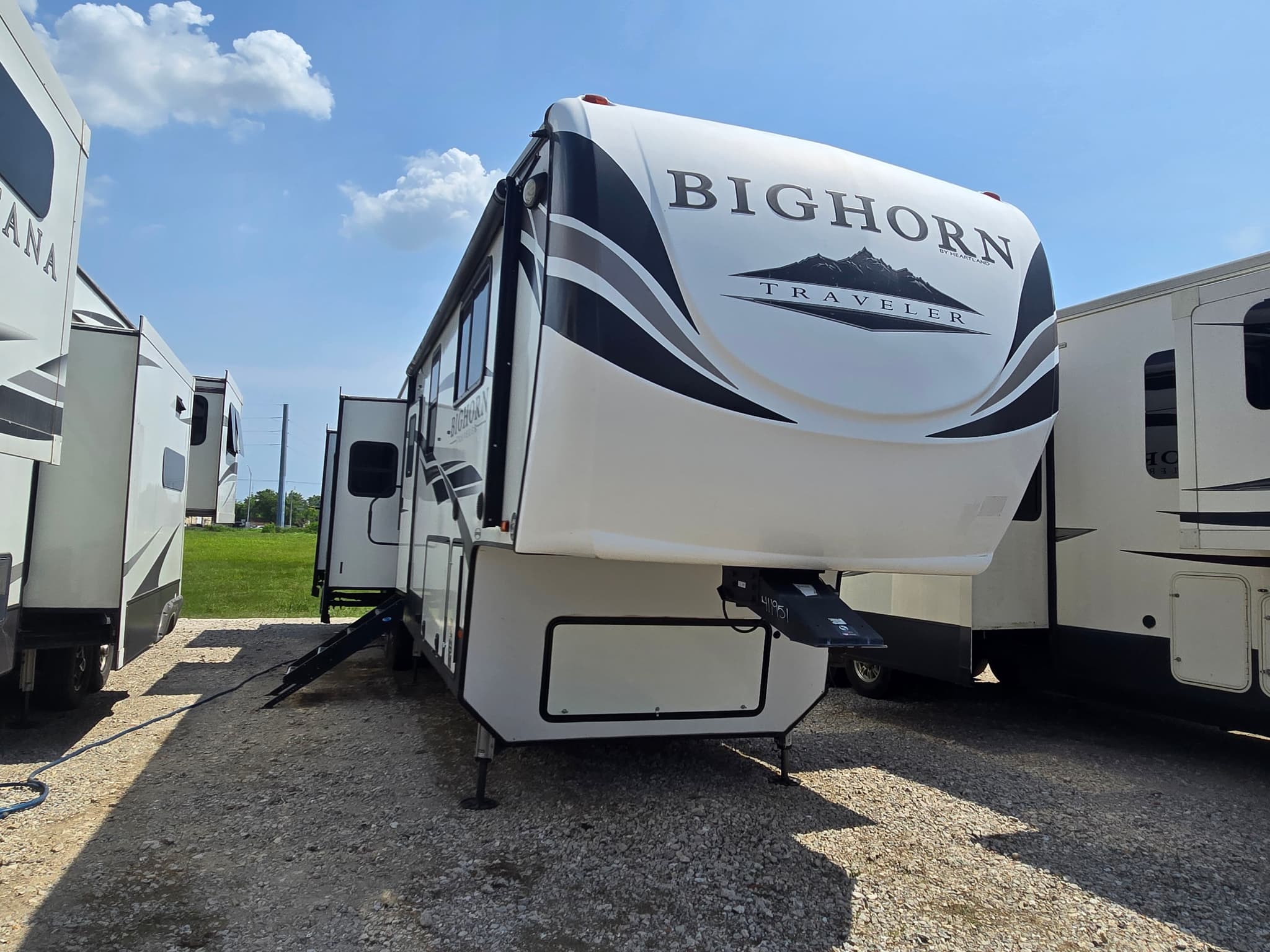 2019 Heartland BigHorn 39RK — photo 1 of 2