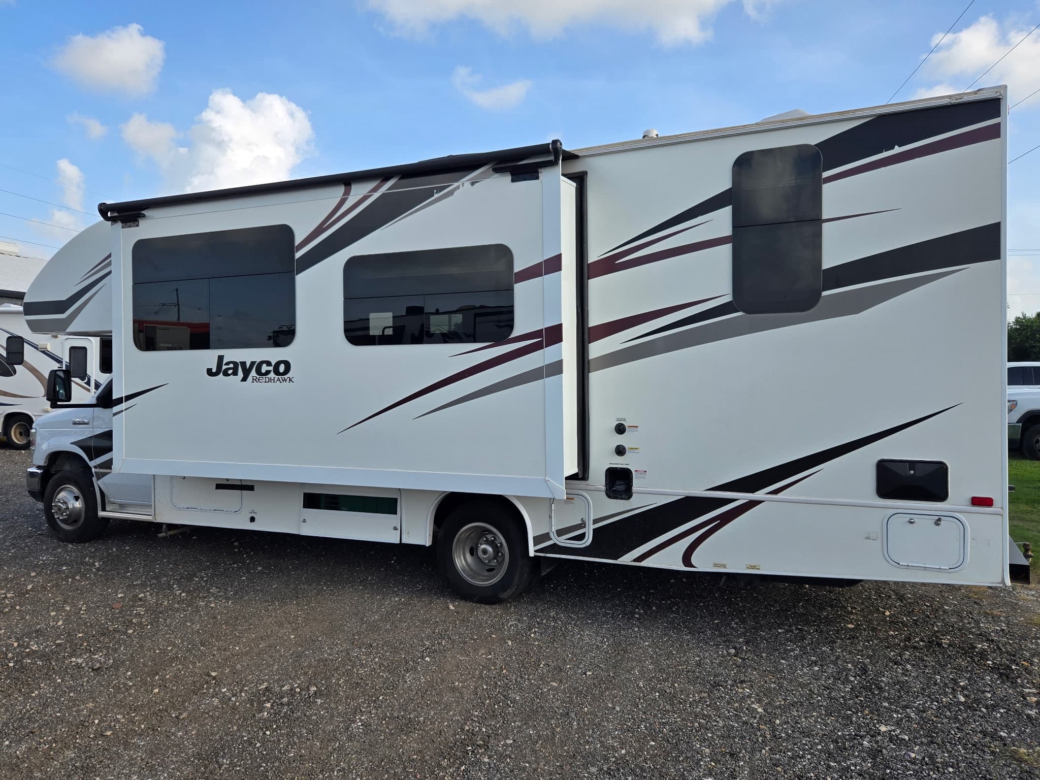 2019 Jayco Redhawk 25R — photo 4 of 16