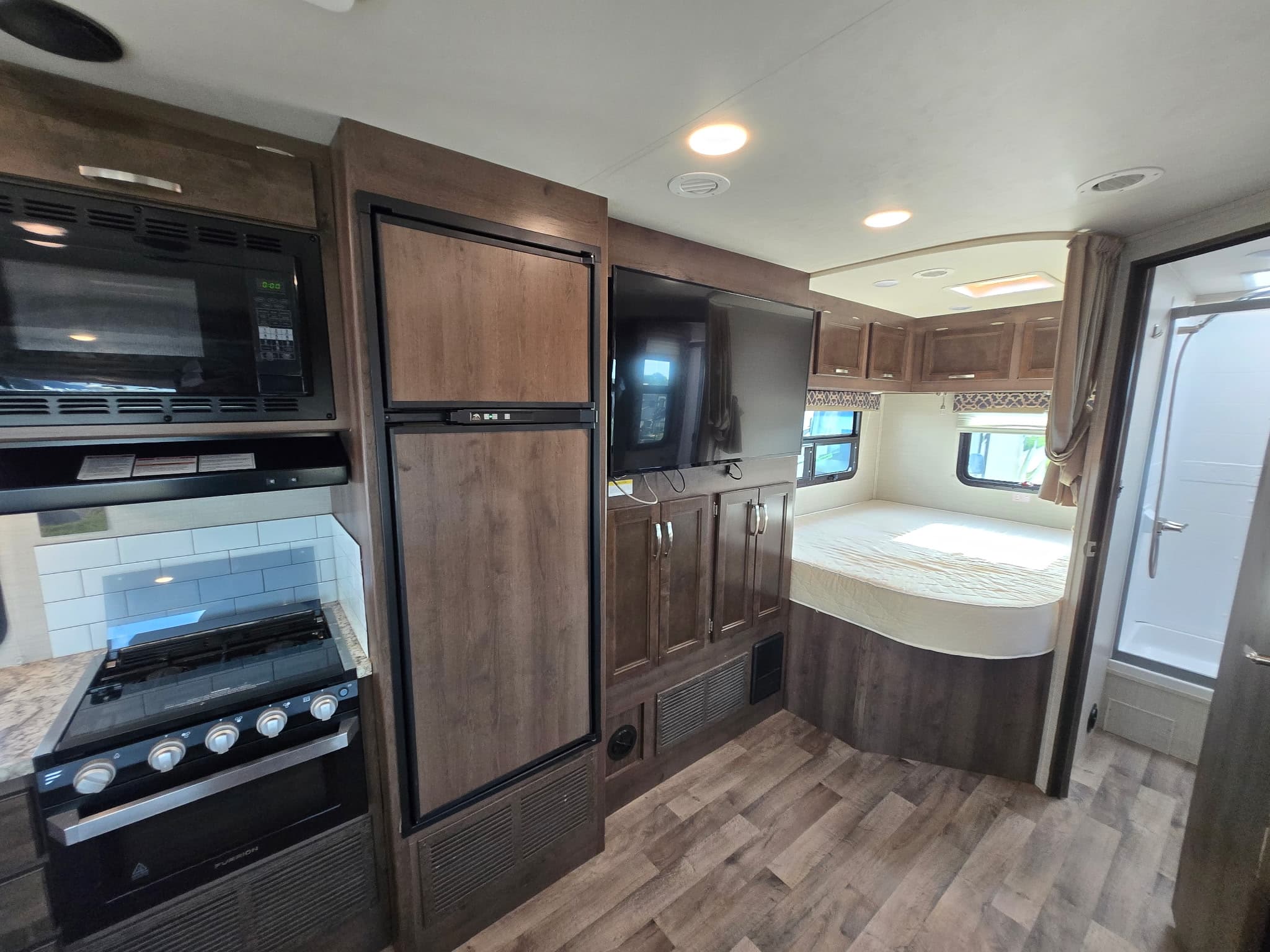 2019 Jayco Redhawk 25R — photo 13 of 16