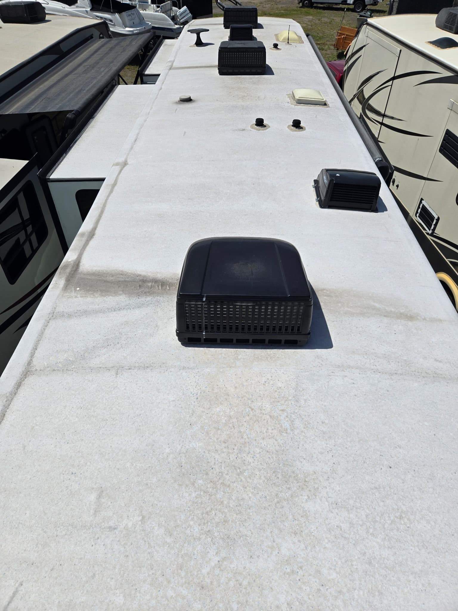2020 Heartland Road Warrior 413rw — photo 20 of 21