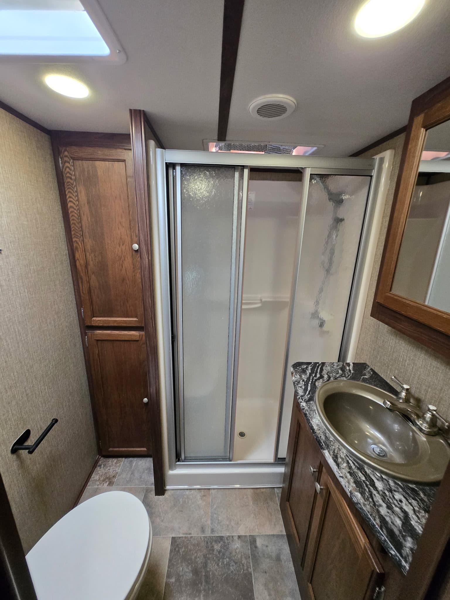 2017 Keystone Sprinter 347wflt — photo 15 of 19