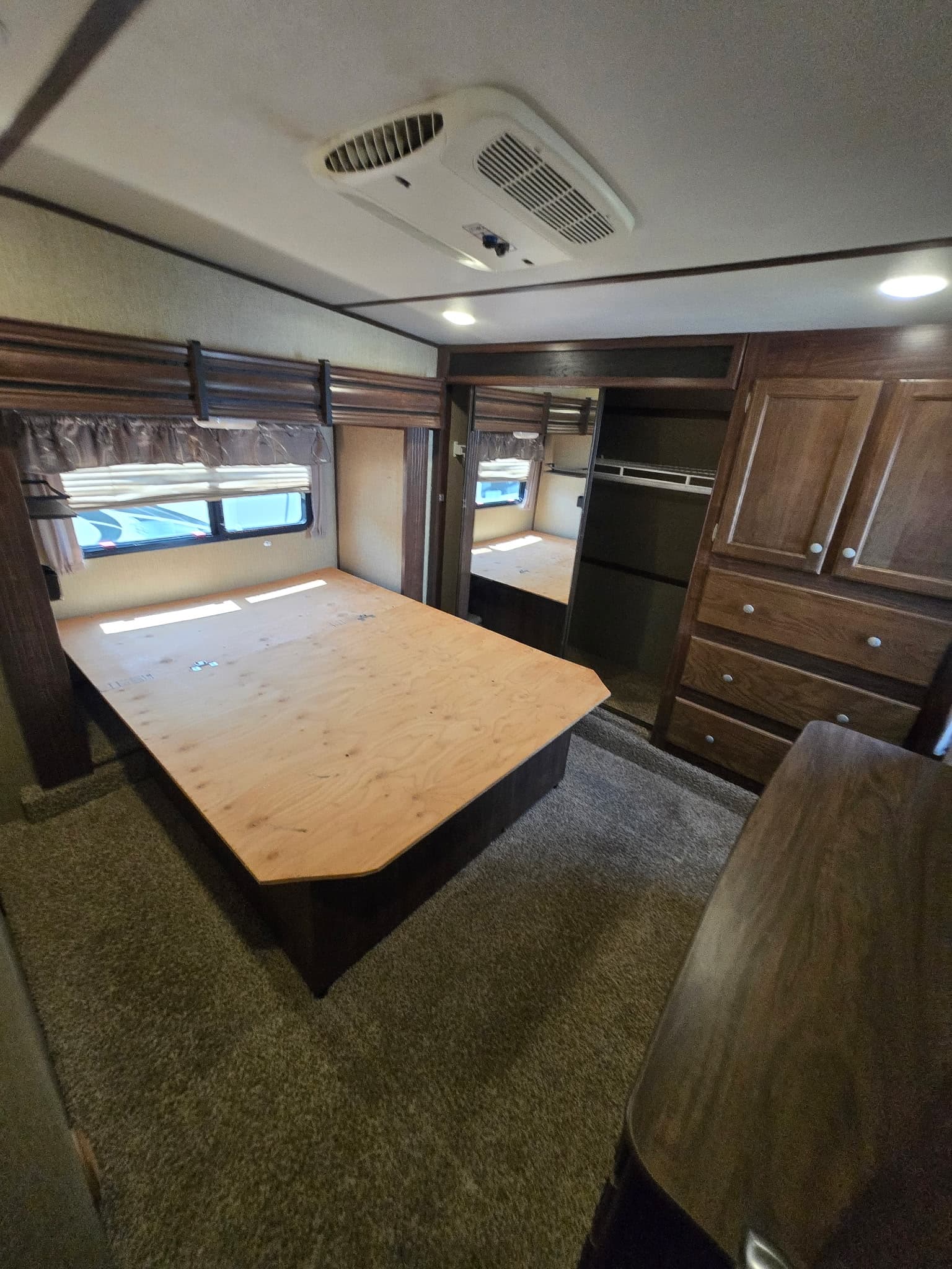 2017 Keystone Sprinter 347wflt — photo 17 of 19