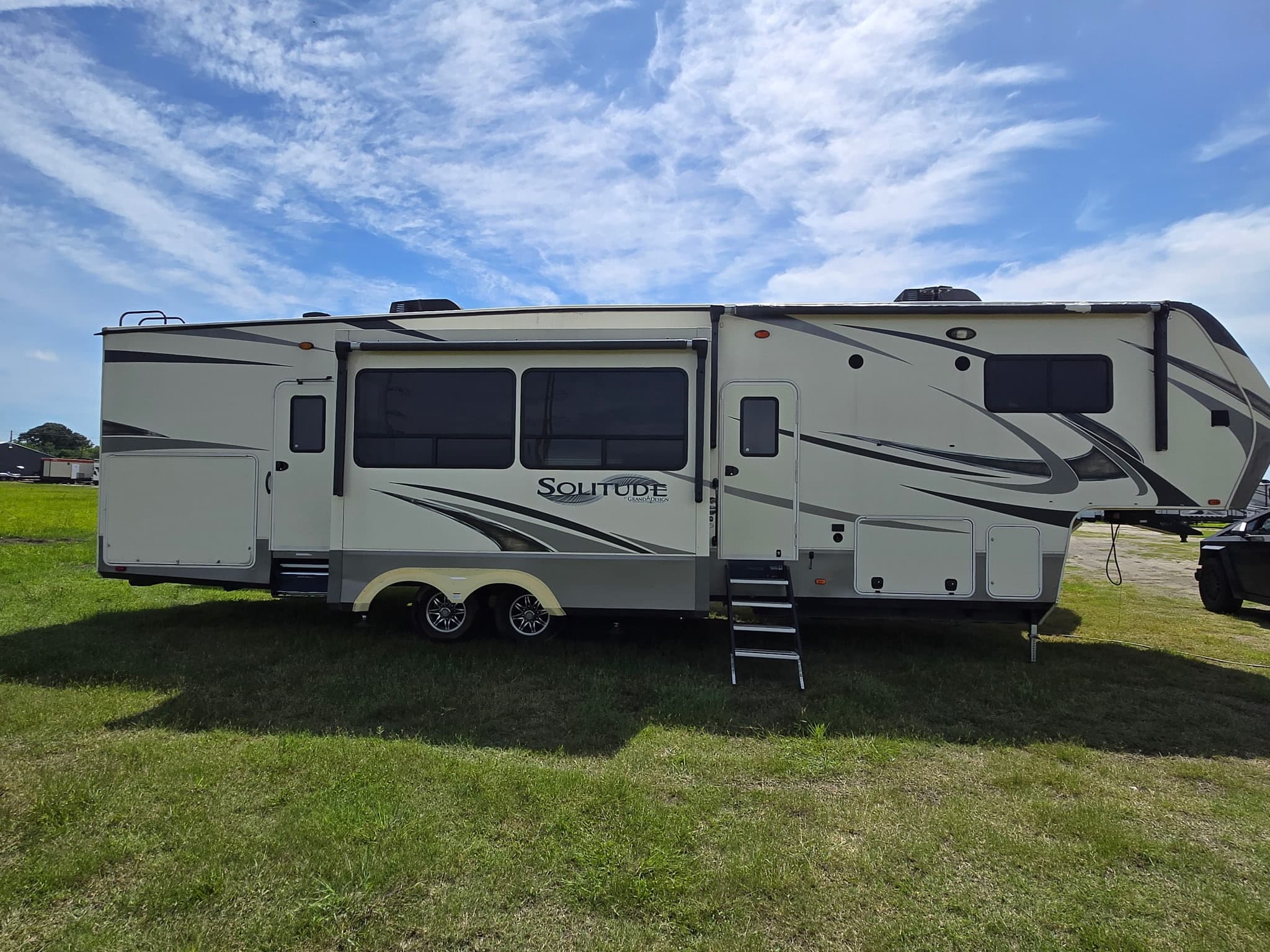 2019 Grand Design Solitude S-Class 3740BH gallery 2