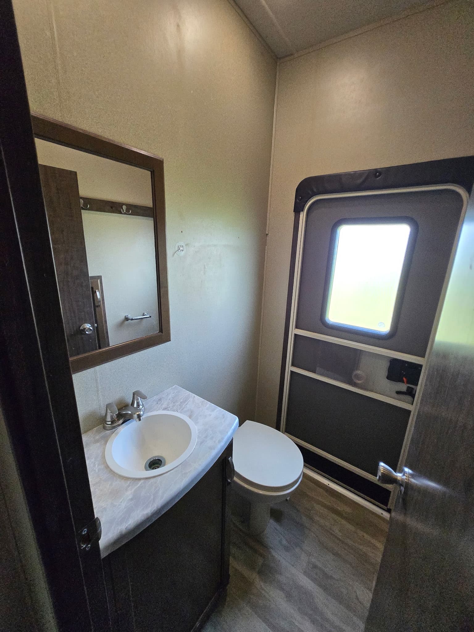 2019 Grand Design Solitude S-Class 3740BH — photo 14 of 21