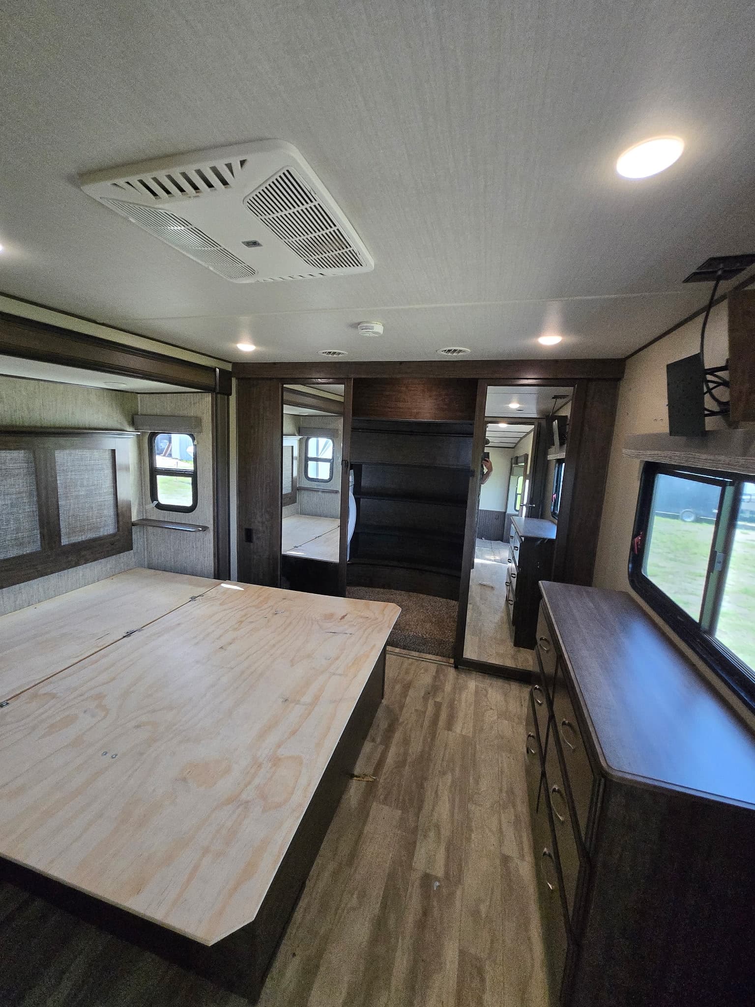 2019 Grand Design Solitude S-Class 3740BH — photo 16 of 21