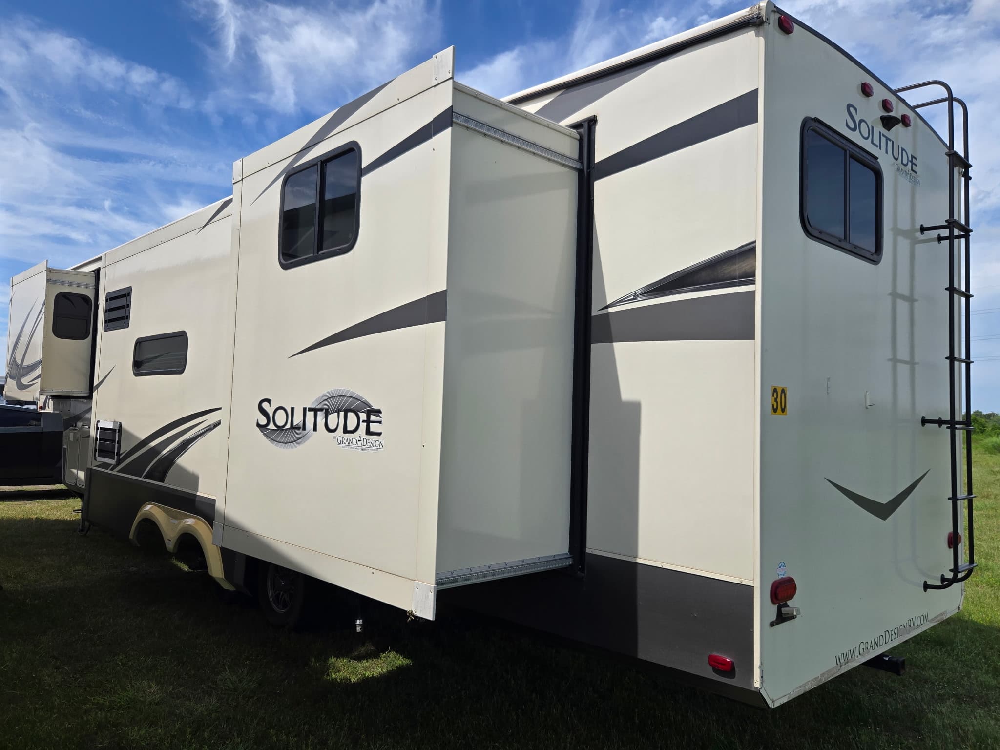 2019 Grand Design Solitude S-Class 3740BH — photo 7 of 21