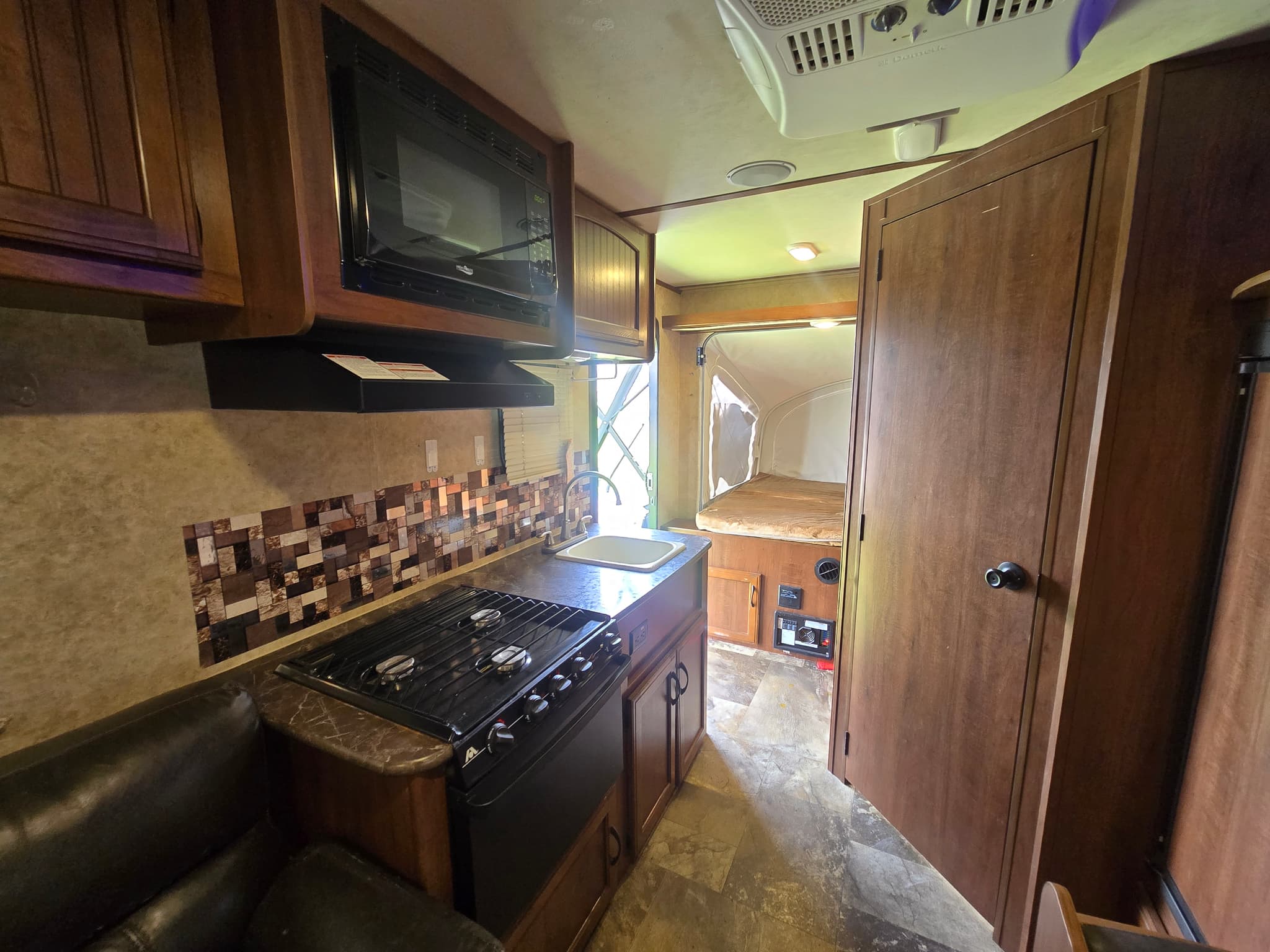 2016 Jayco Jay Feather X17Z — photo 6 of 13