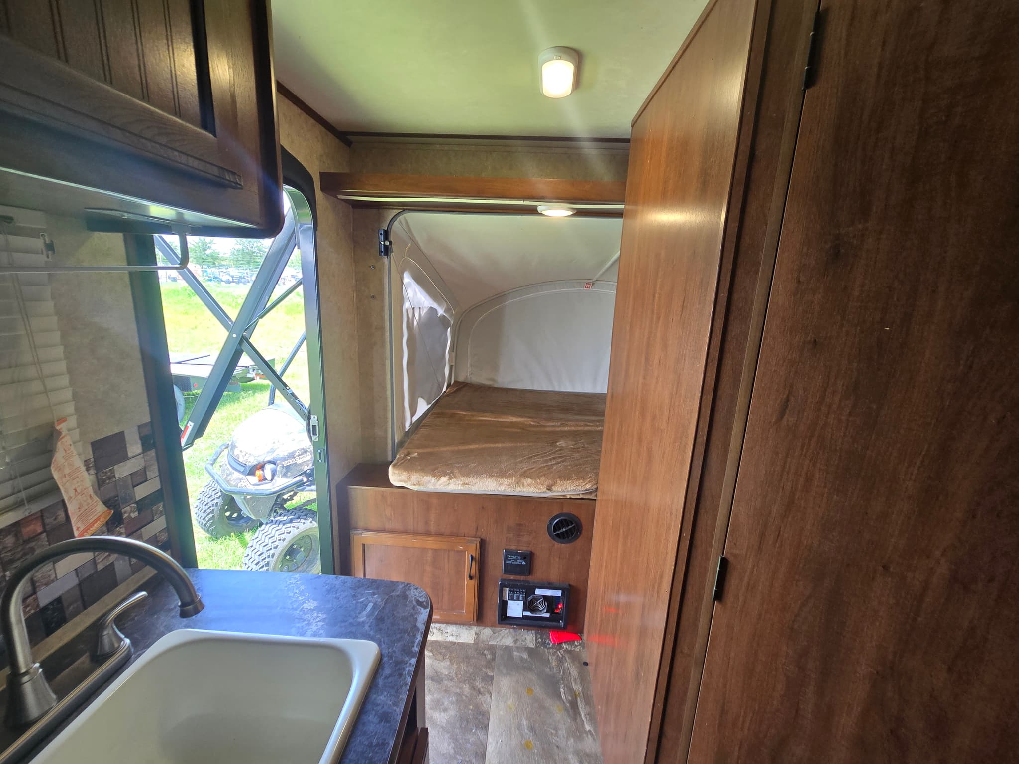 2016 Jayco Jay Feather X17Z — photo 9 of 13