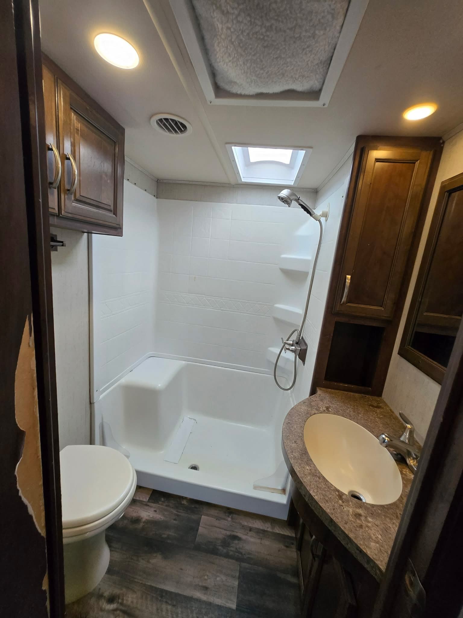 2018 Sandpiper 383RBLOK — photo 12 of 18