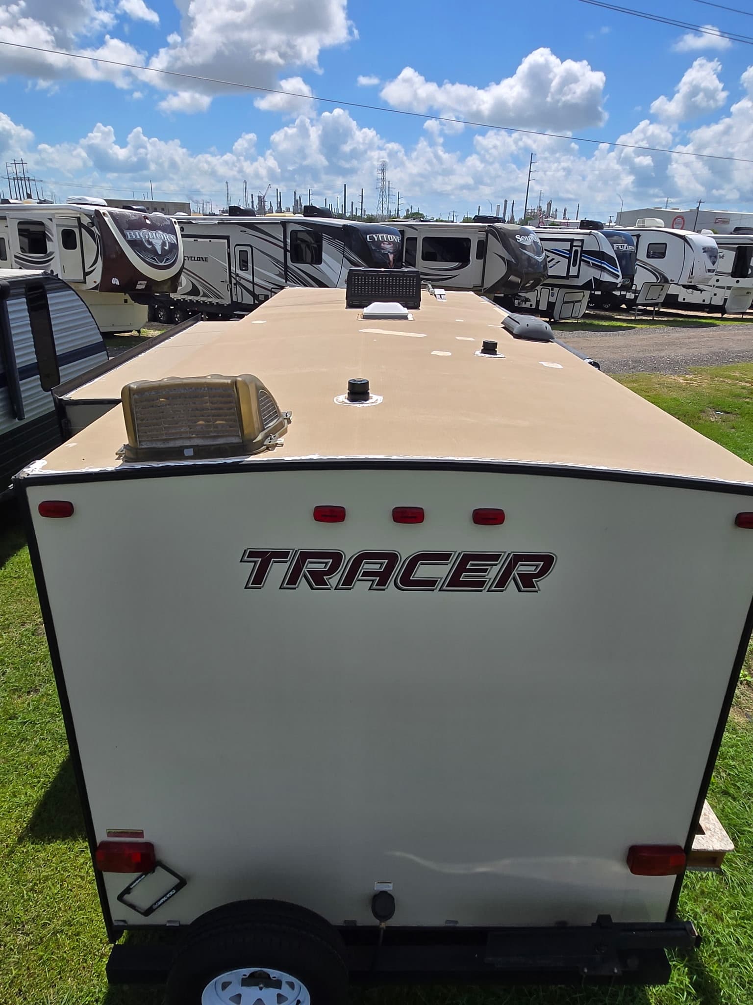 2017 Forest River Tracer 270 — photo 16 of 17