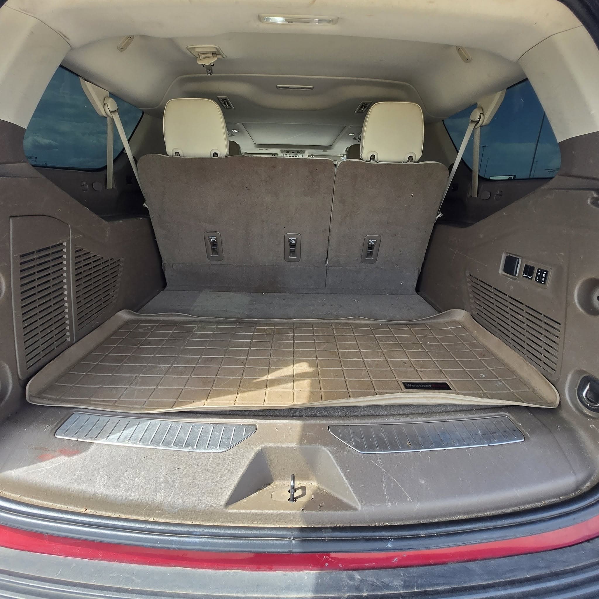 2021 GMC Yukon Denali XL — photo 12 of 22