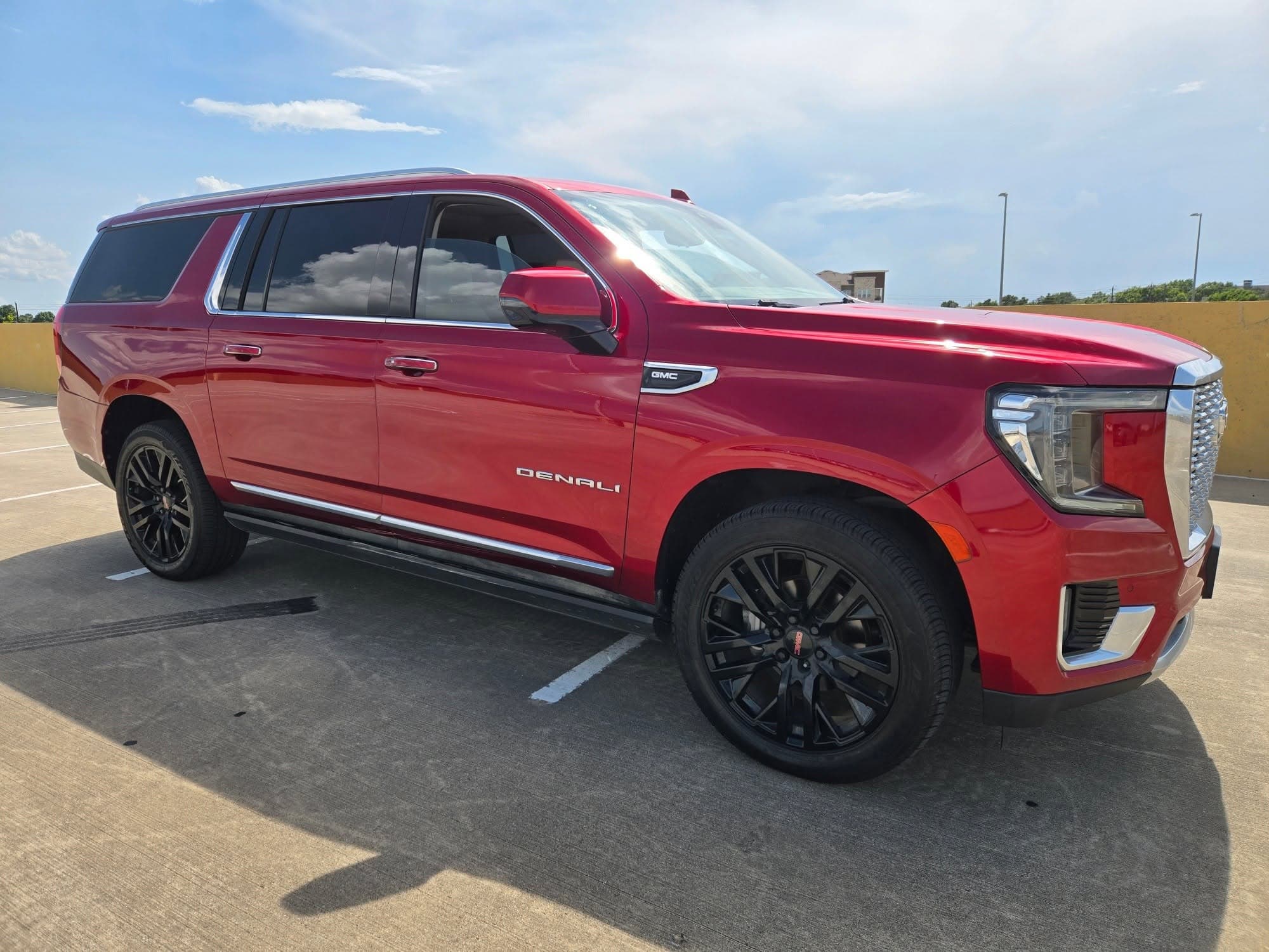 2021 GMC Yukon Denali XL — photo 5 of 22