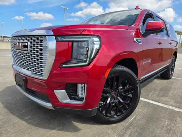 2021 GMC Yukon Denali XL hero
