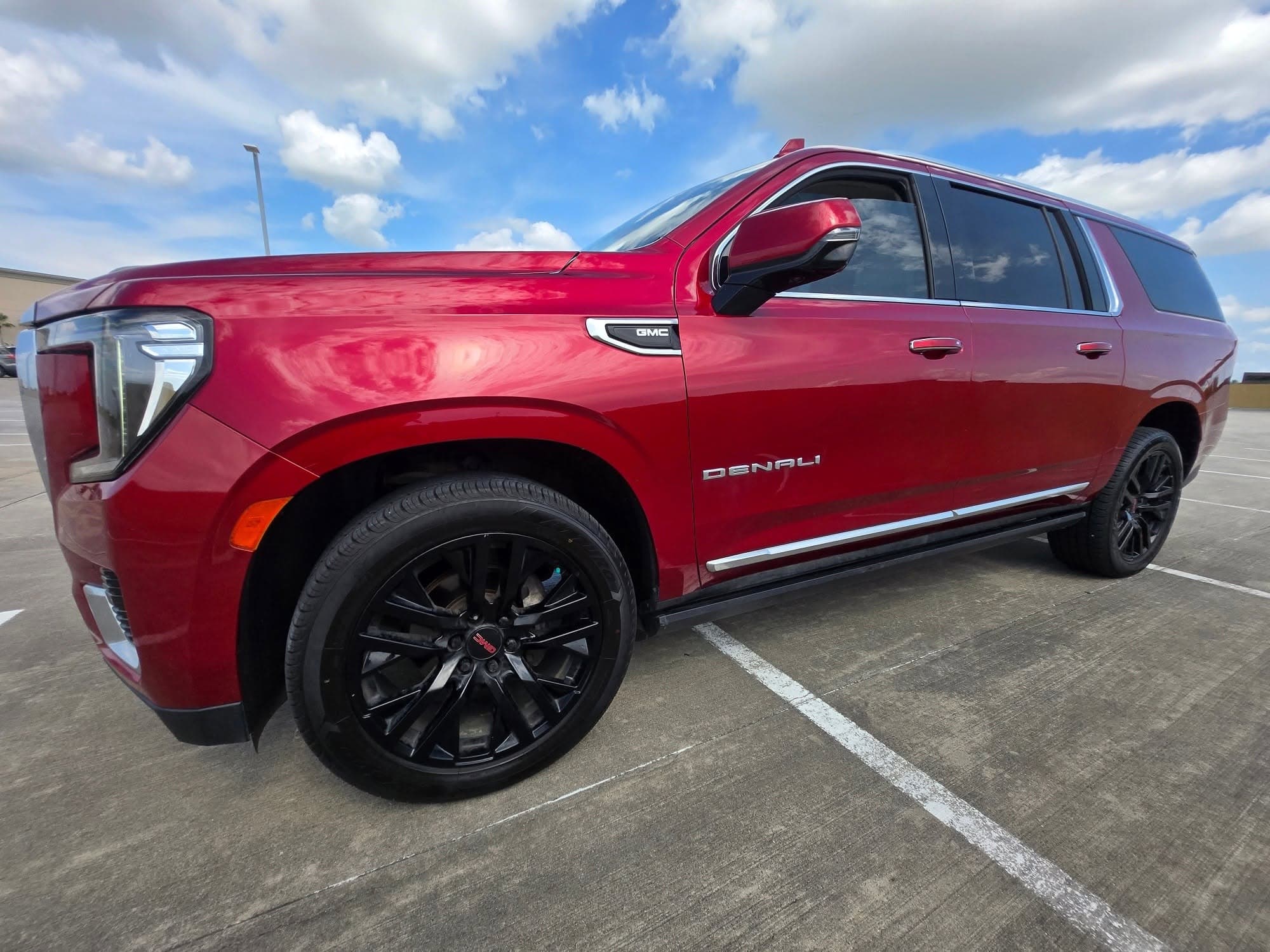 2021 GMC Yukon Denali XL gallery 2