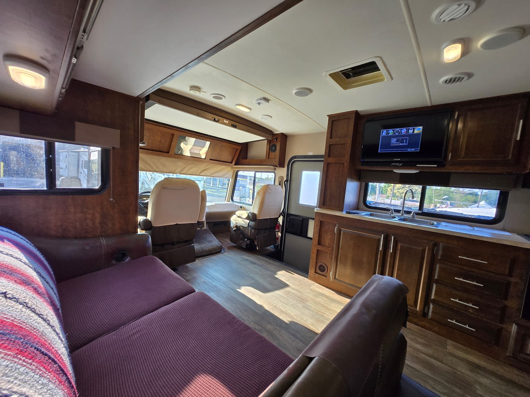 2015 Forest River FR3 30DS — photo 18 of 31